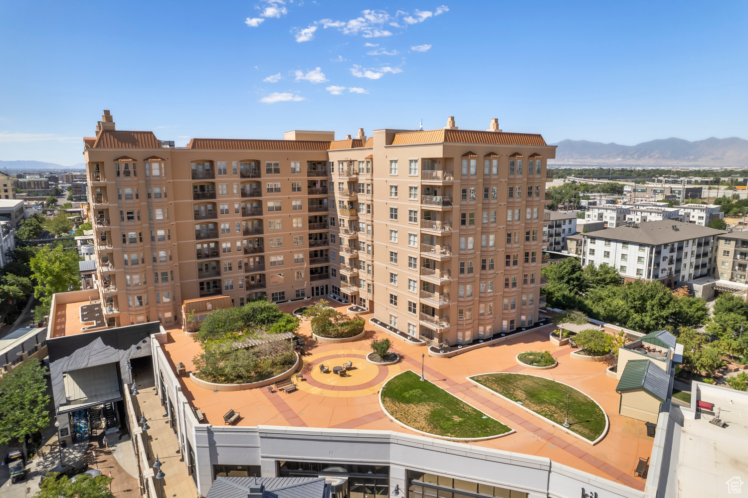 THE PARC AT GATEWAY - Residential