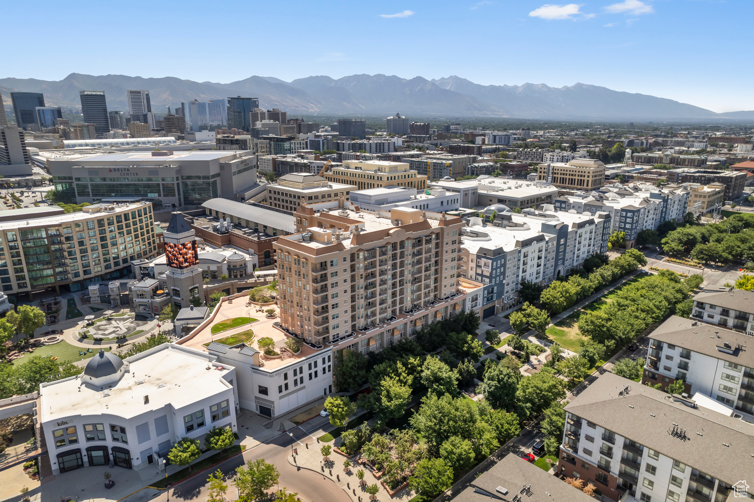 THE PARC AT GATEWAY - Residential