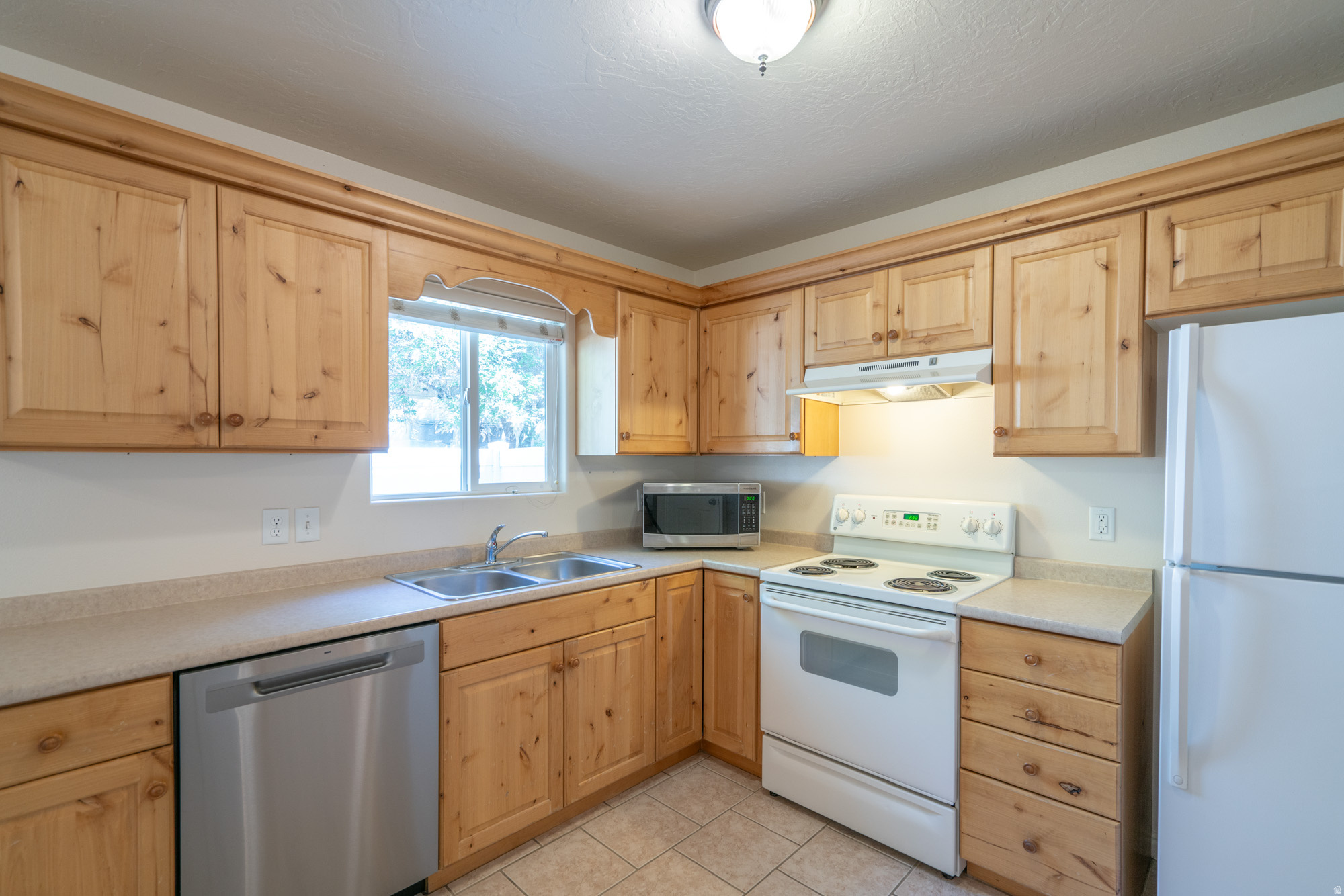 LEXINGTON HILLS TH 1 AMD - Residential