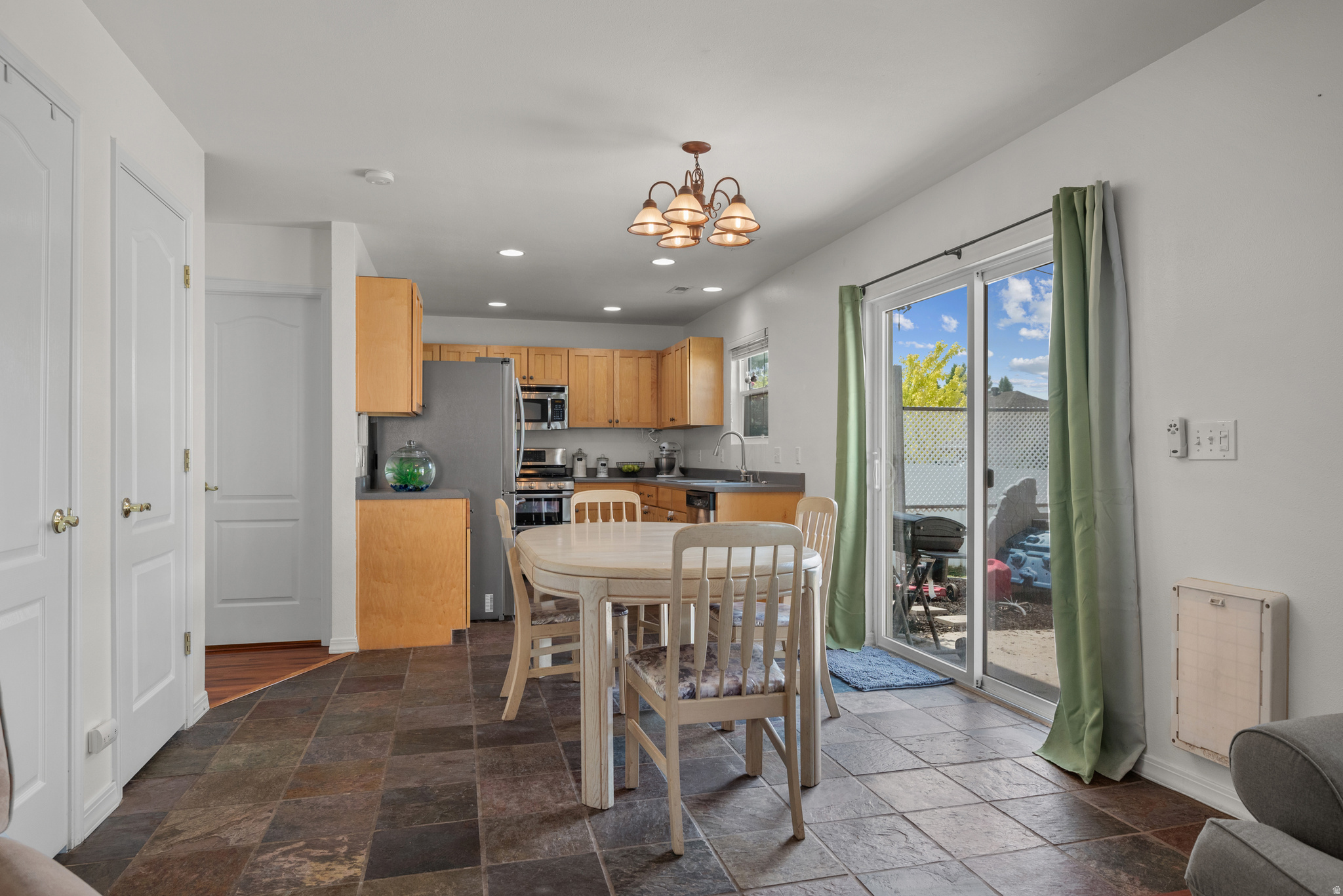 FOX HOLLOW - Residential