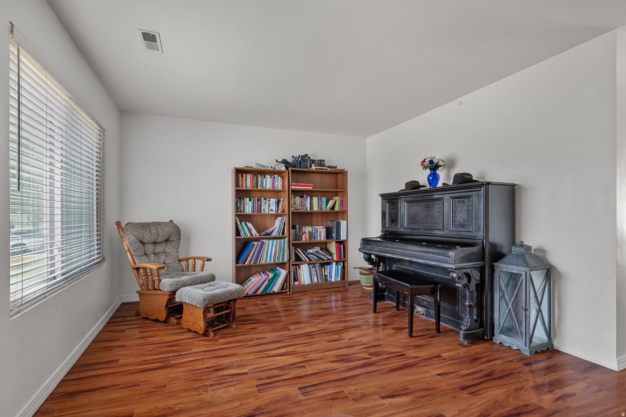 FOX HOLLOW - Residential