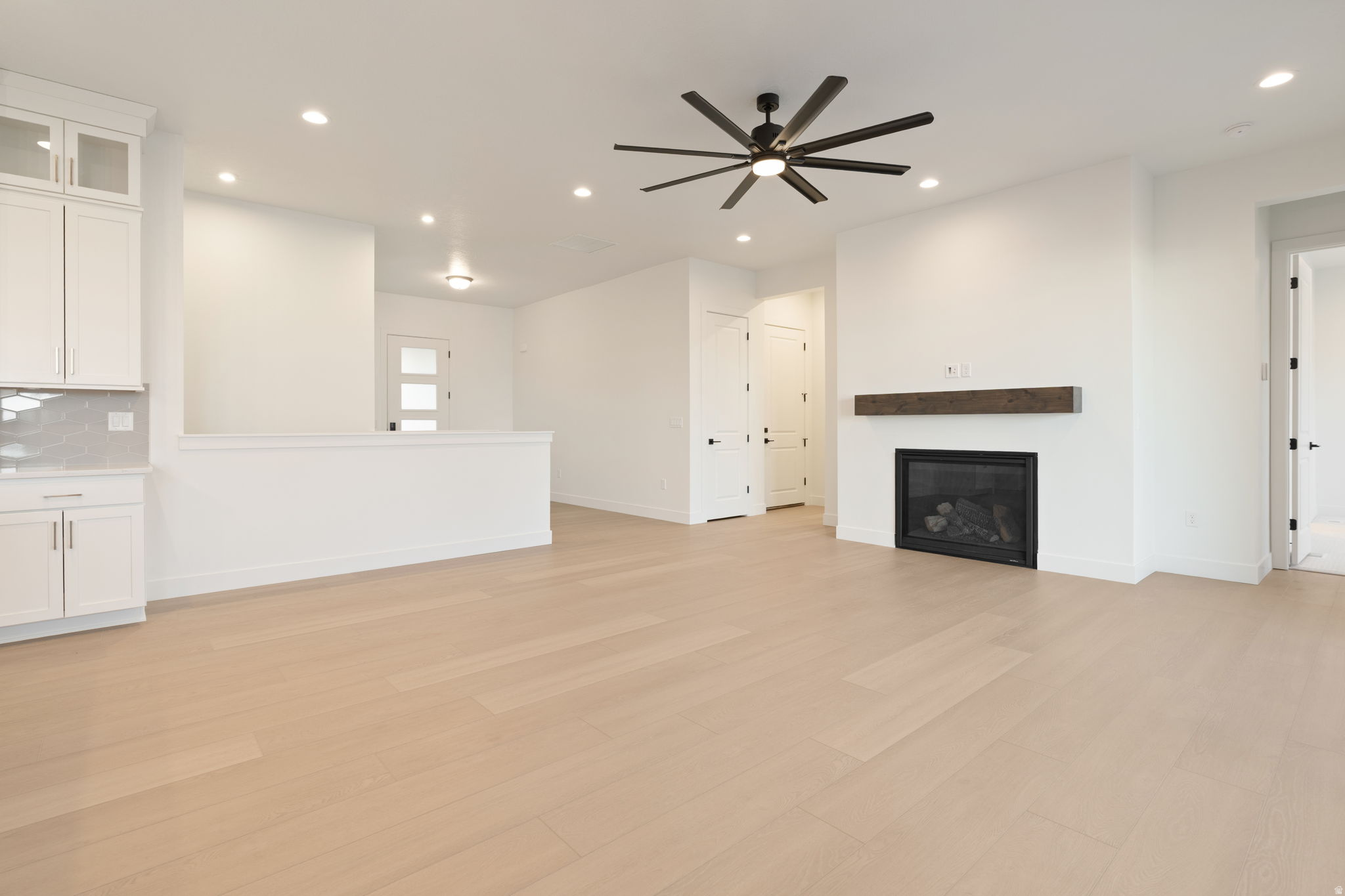 WESTLAKE VISTAS - Residential