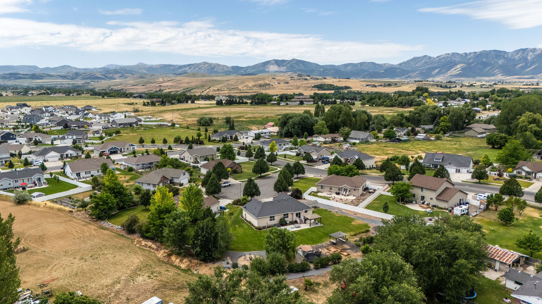 ROLLING HILLS - Residential