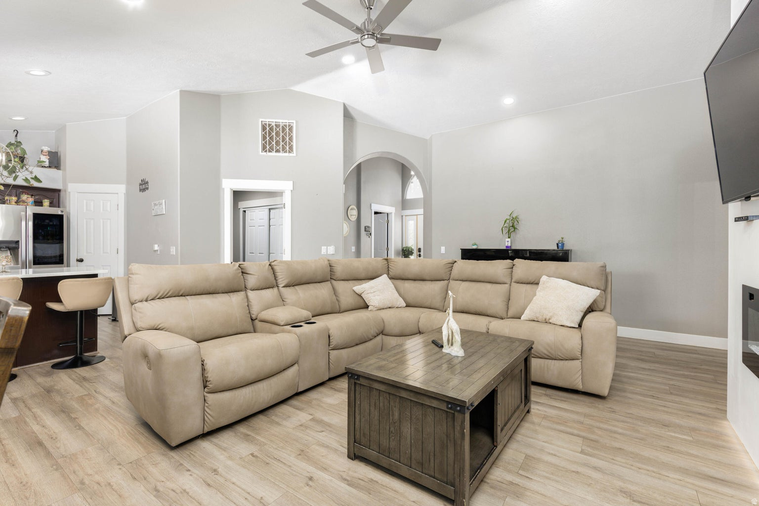 DISCOVERY - Residential