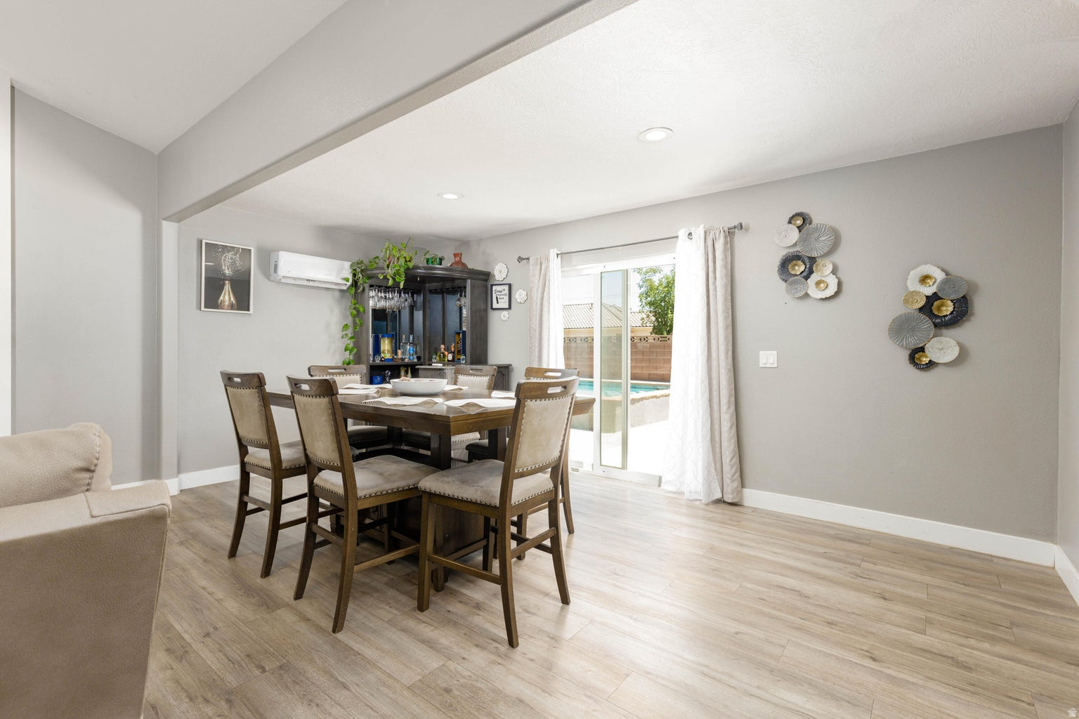 DISCOVERY - Residential