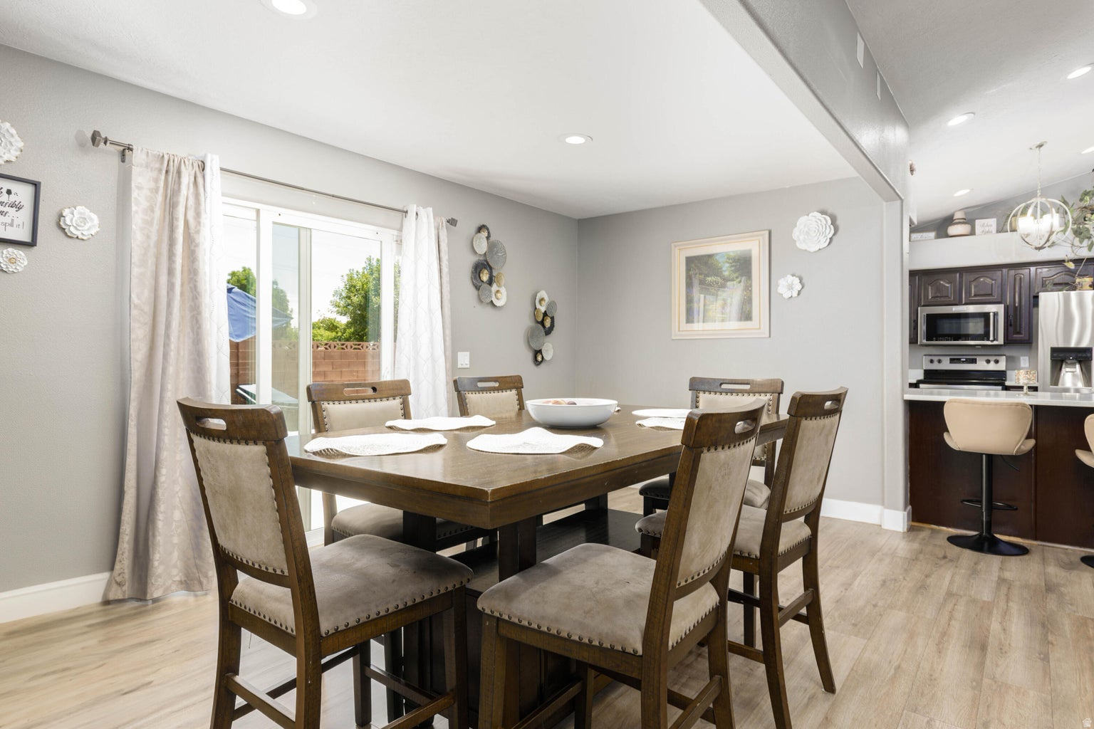DISCOVERY - Residential