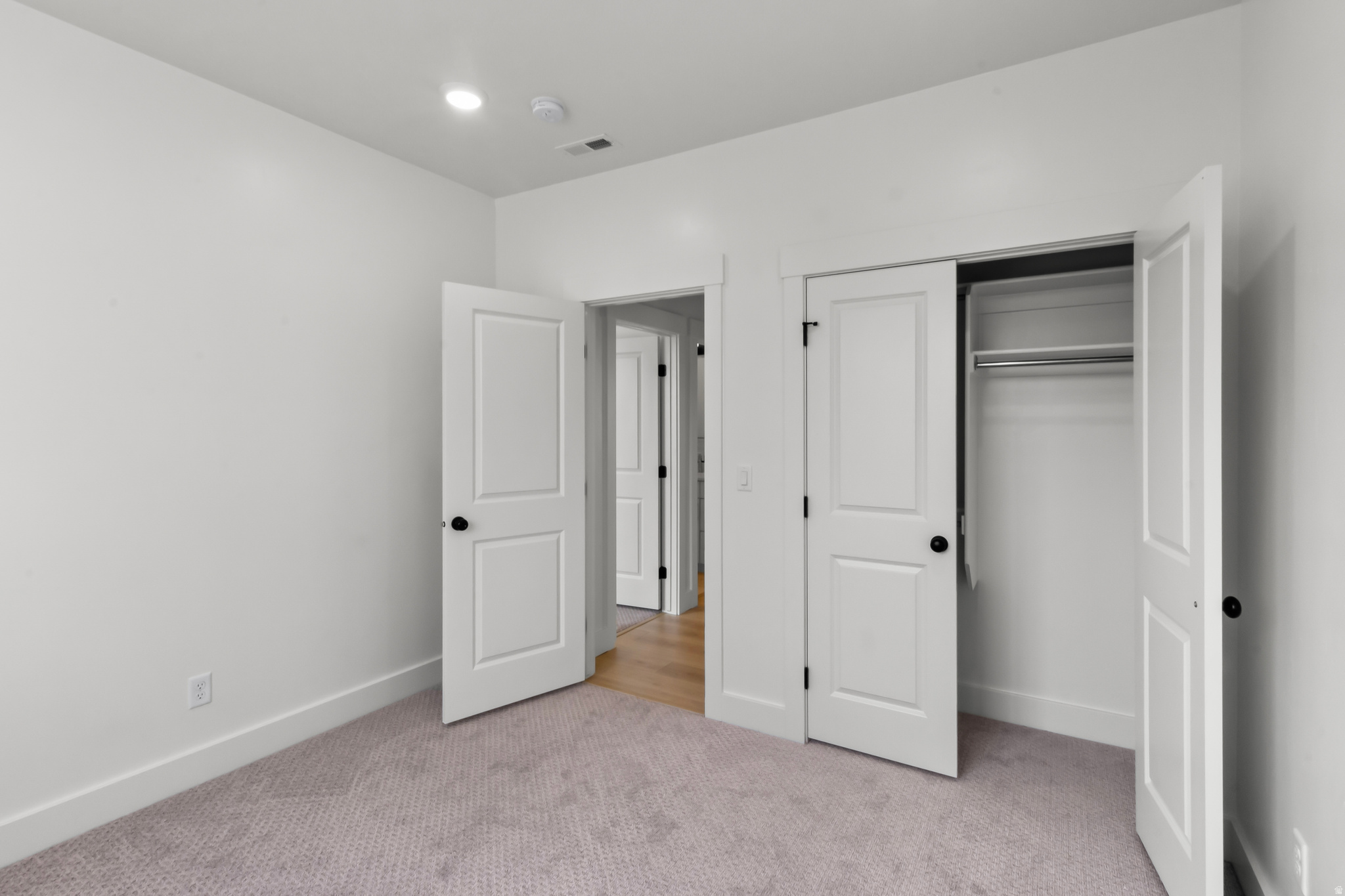 RIVERS EDGE - Residential