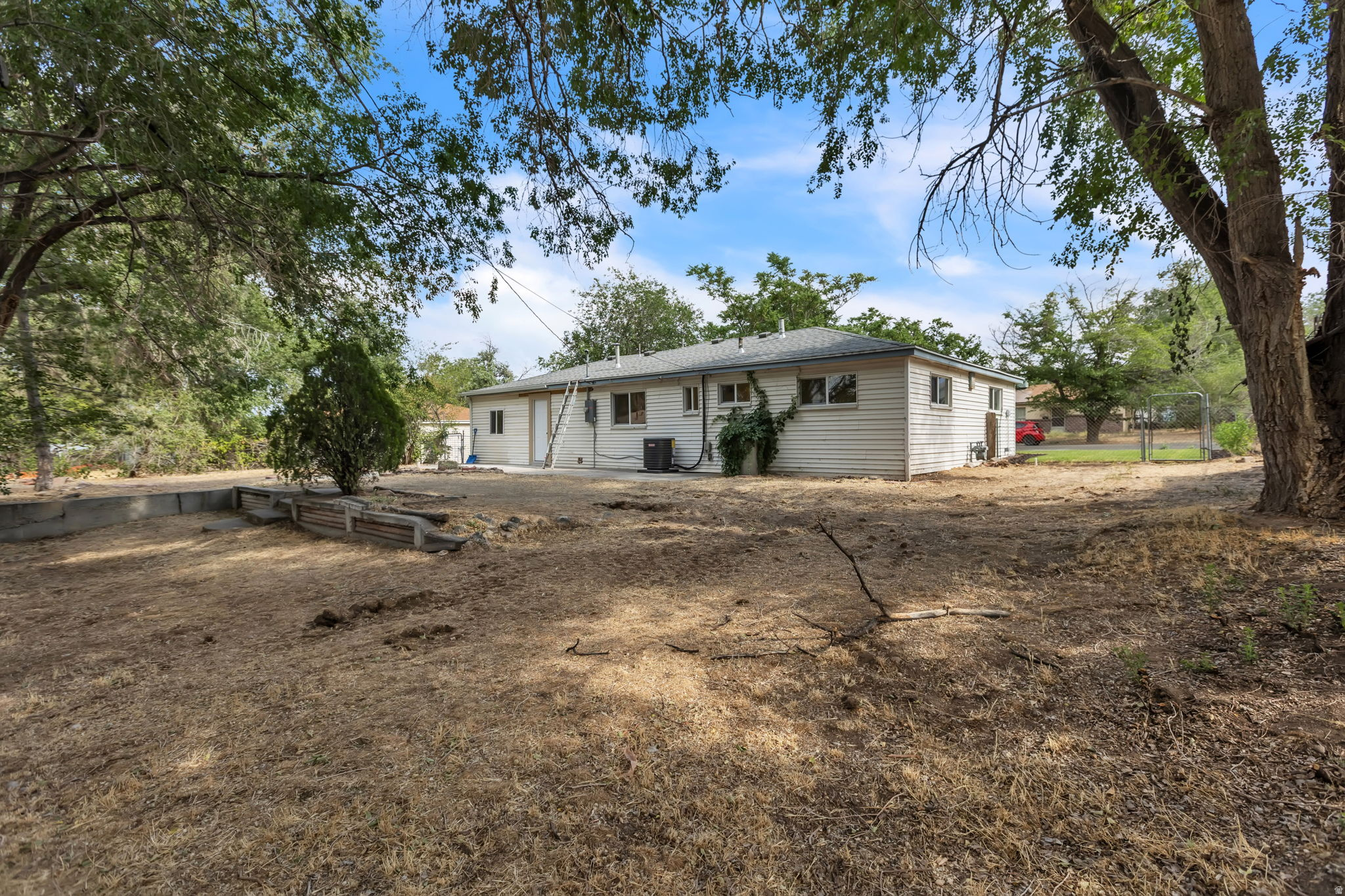 HOFFMAN HEIGHTS - Residential
