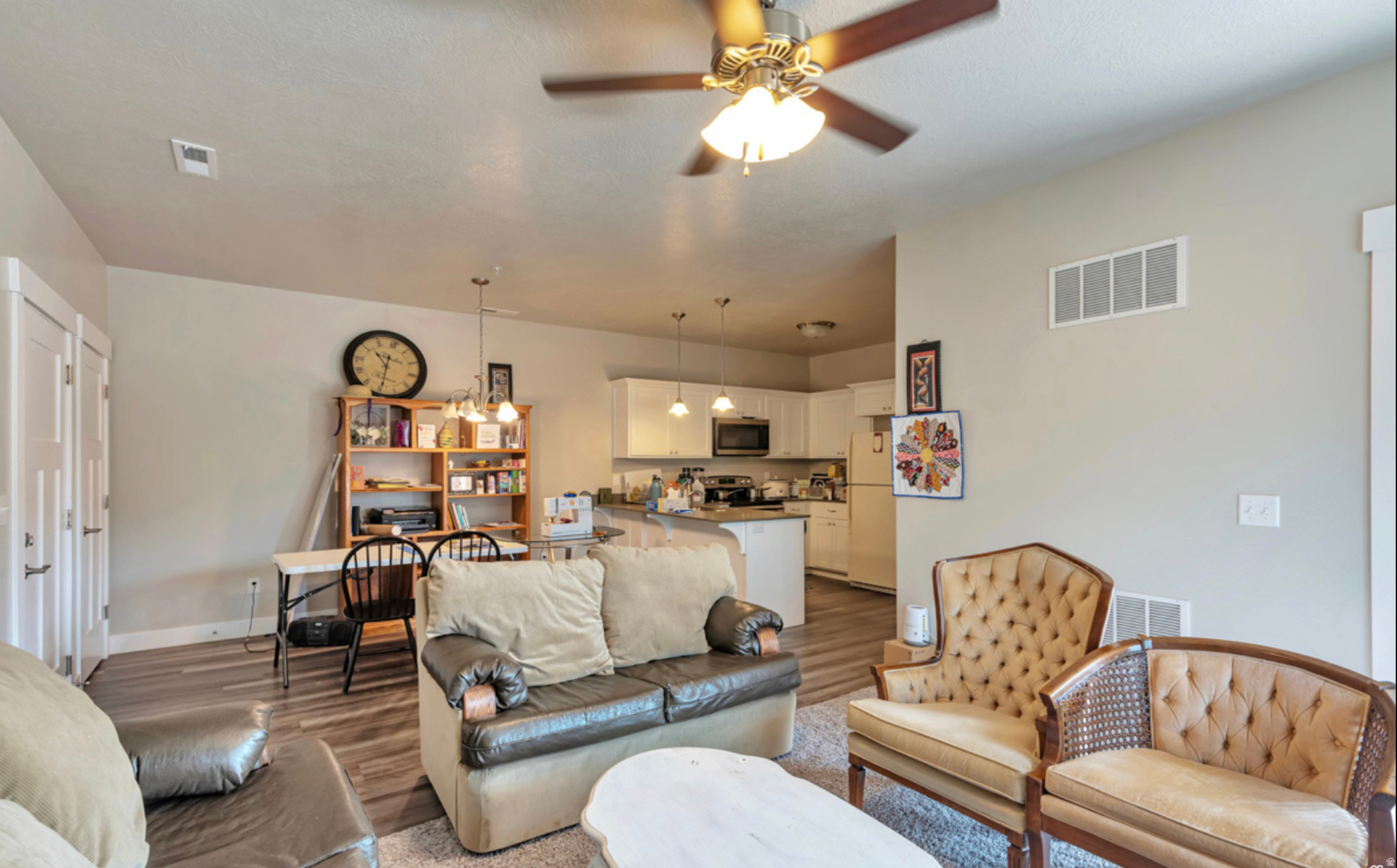HORIZON HEIGHTS - Residential Lease
