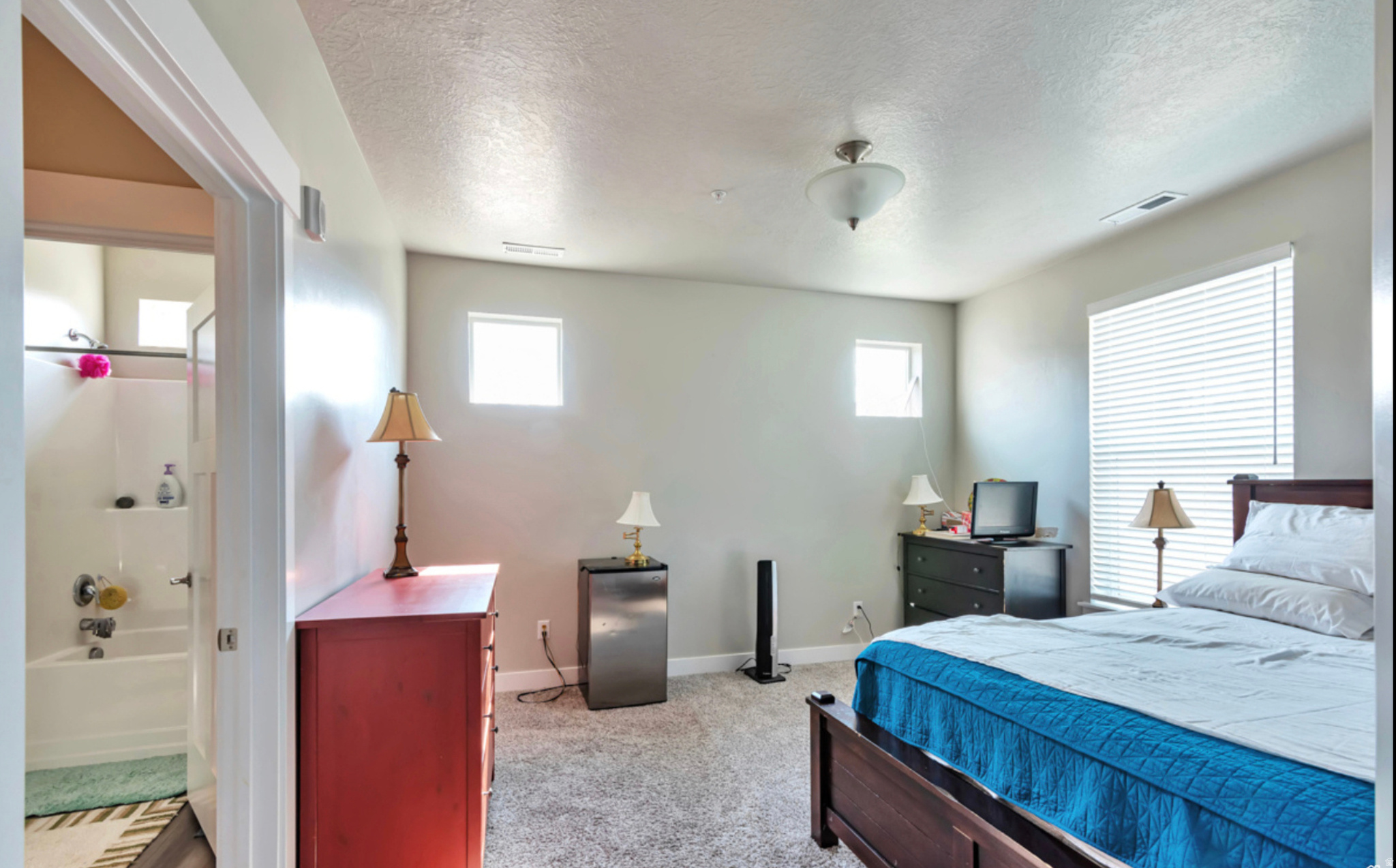 HORIZON HEIGHTS - Residential Lease