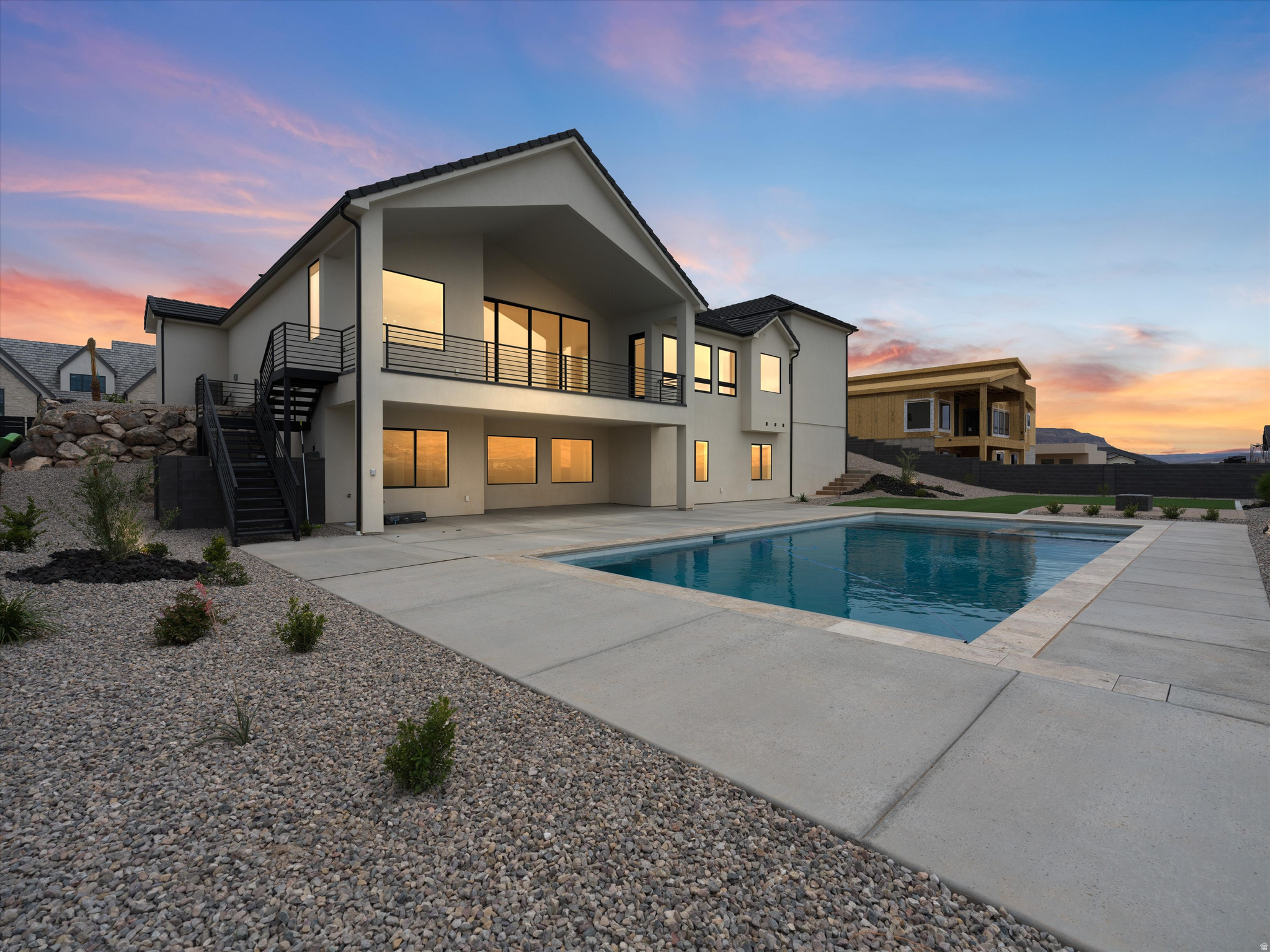 SCENIC POINT - Residential
