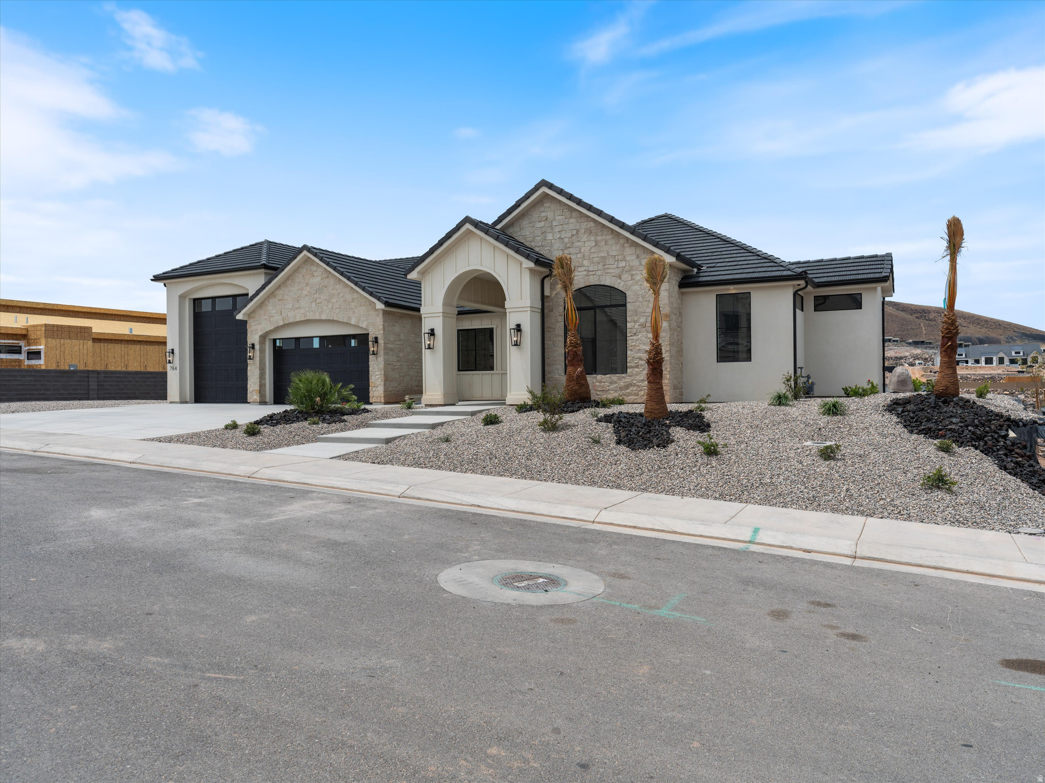 SCENIC POINT - Residential