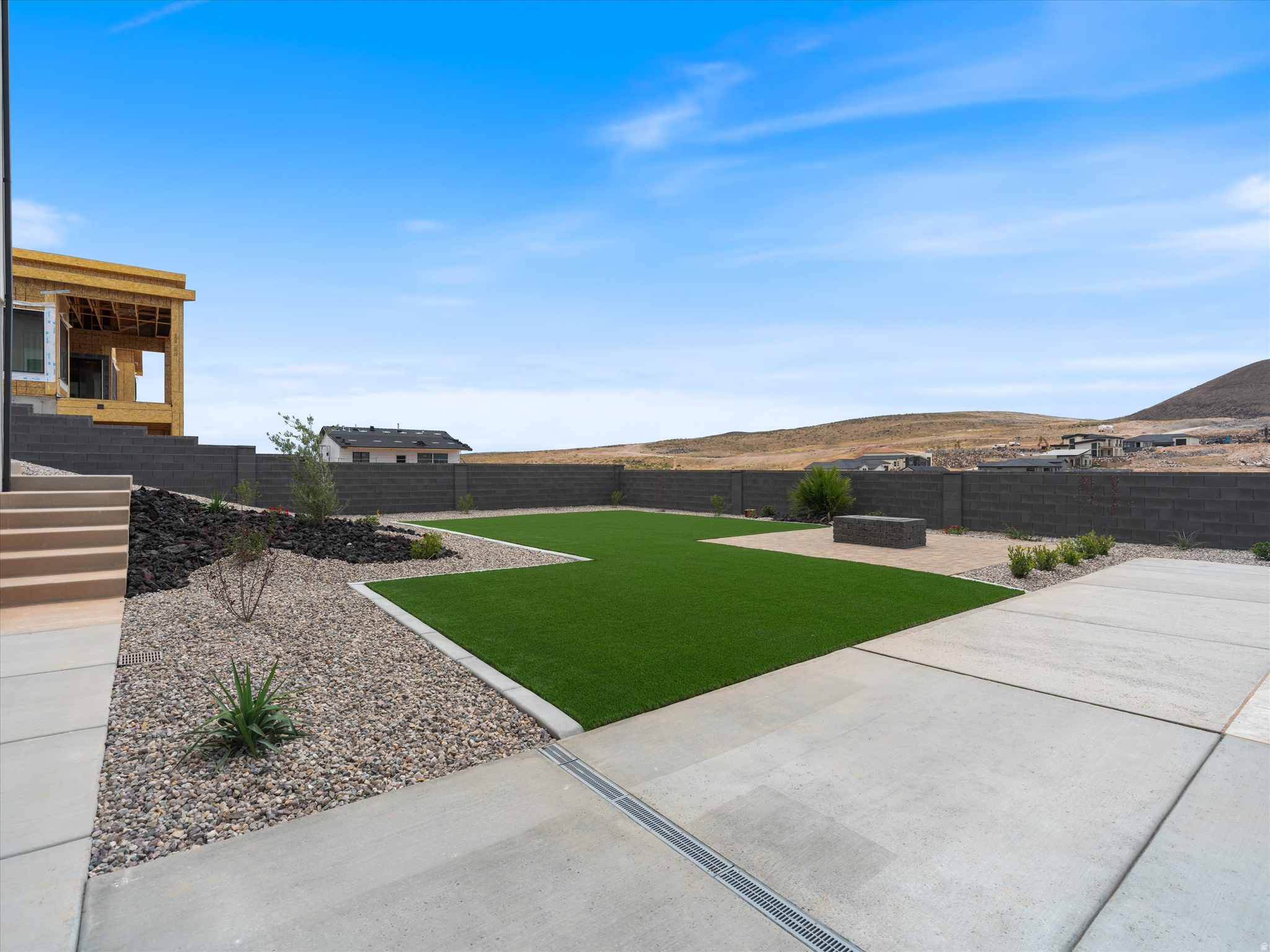 SCENIC POINT - Residential
