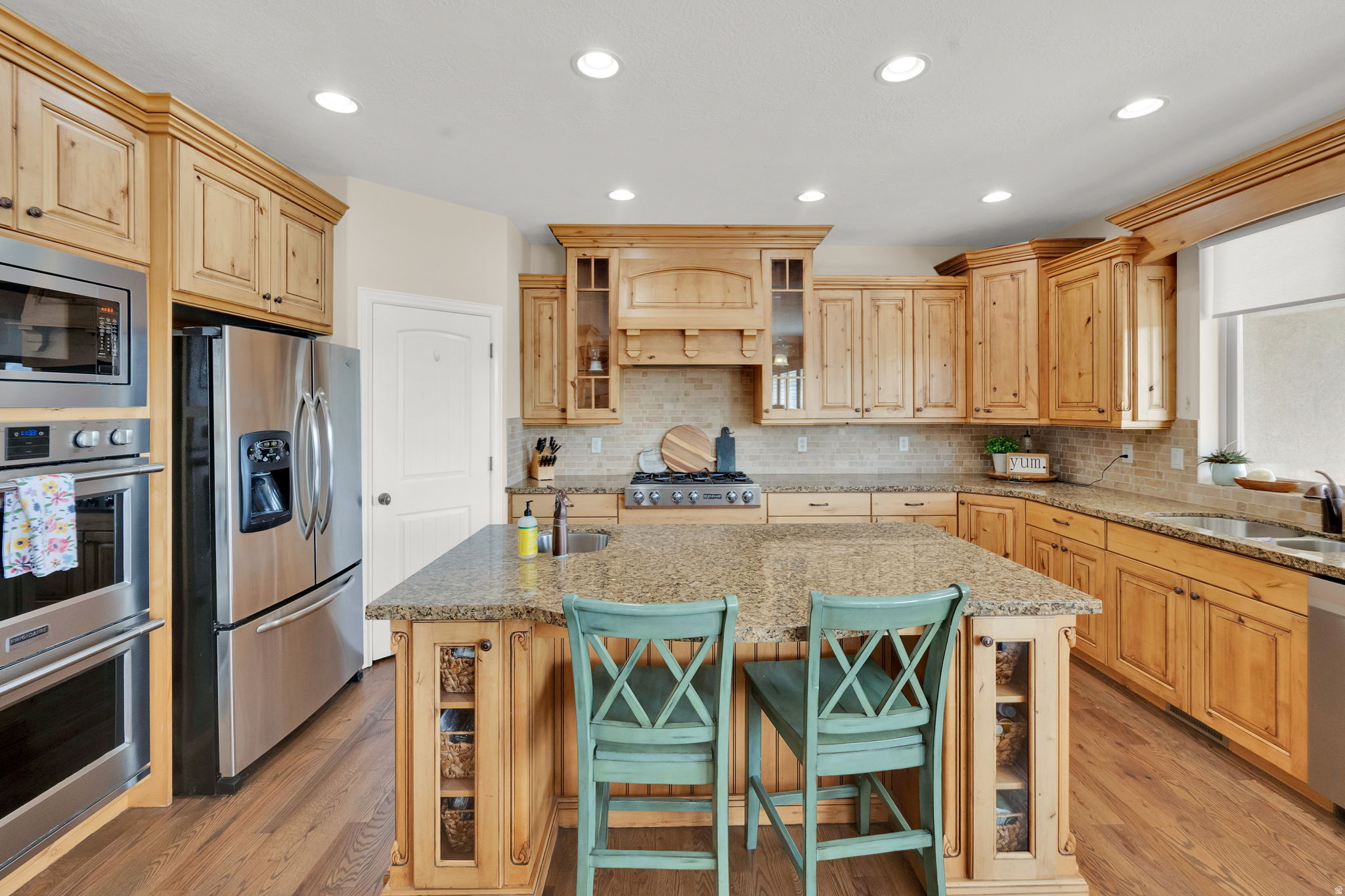 ROYAL MEADOWS ESTATE - Residential