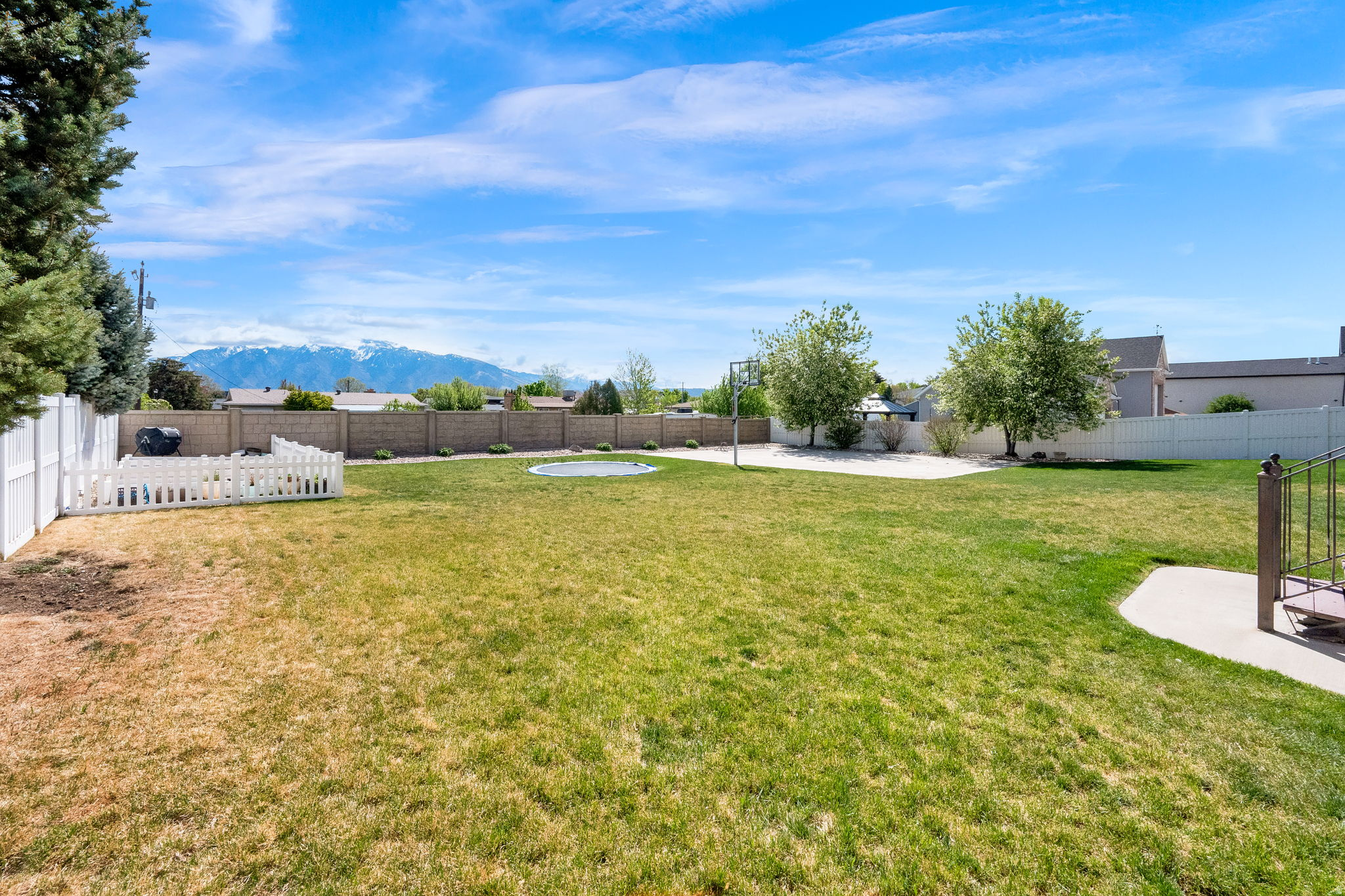 ROYAL MEADOWS ESTATE - Residential