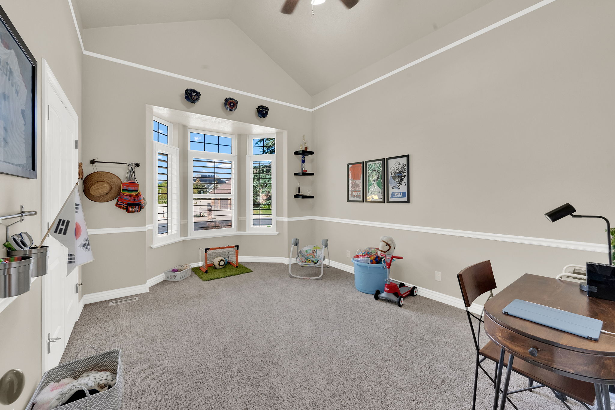 ROYAL MEADOWS ESTATE - Residential