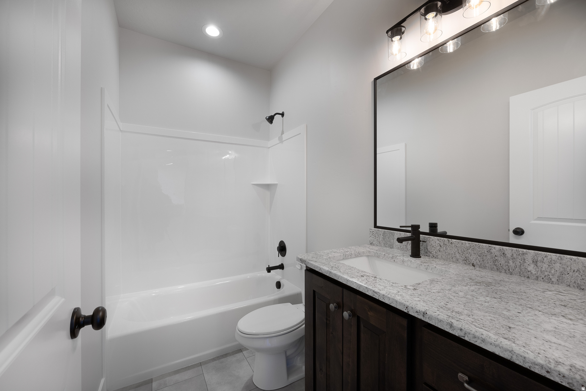 OAKRIDGE COVE - Residential