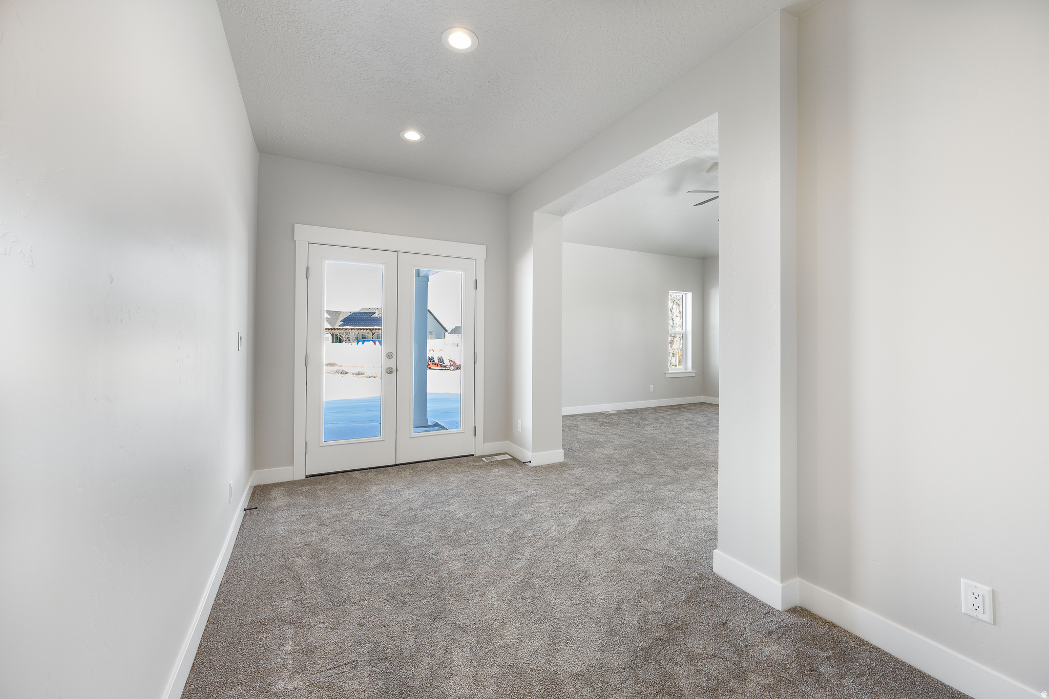 OAKRIDGE COVE - Residential
