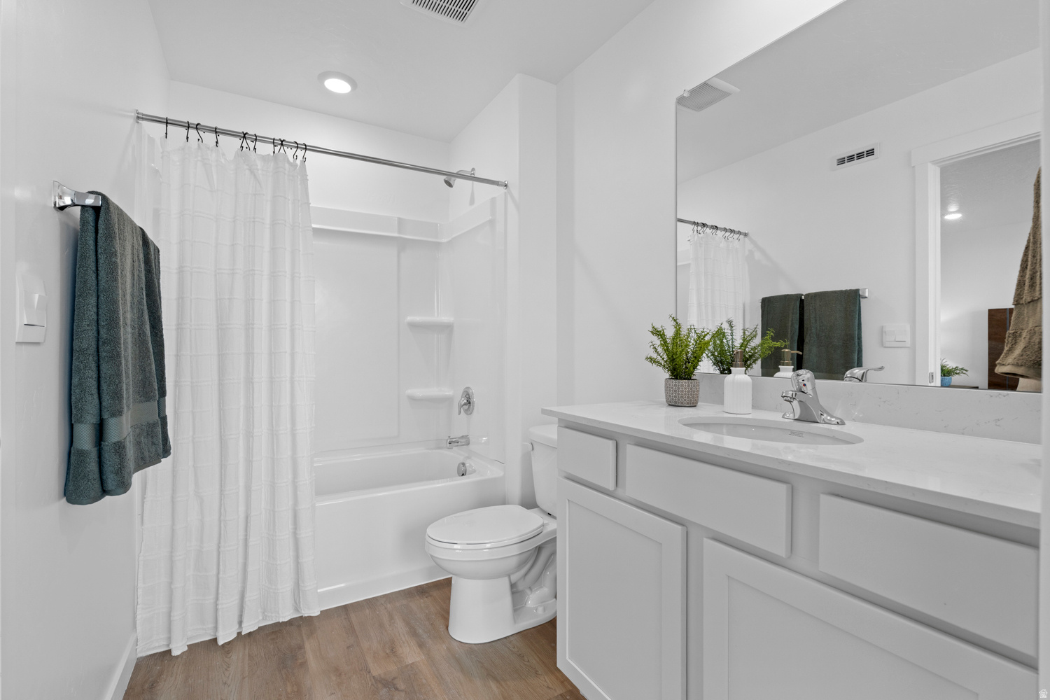 VIRIDIAN - Residential