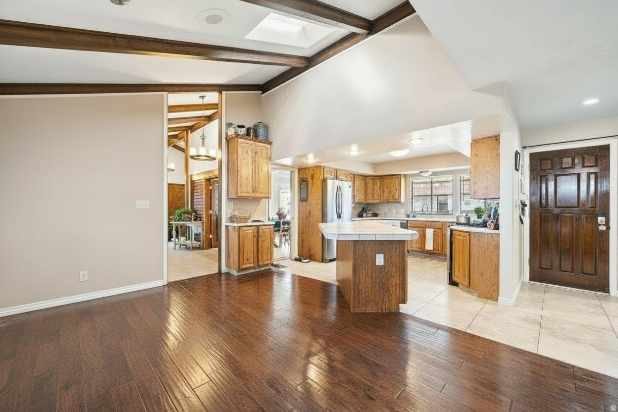 SOUTH HEIGHTS - Residential