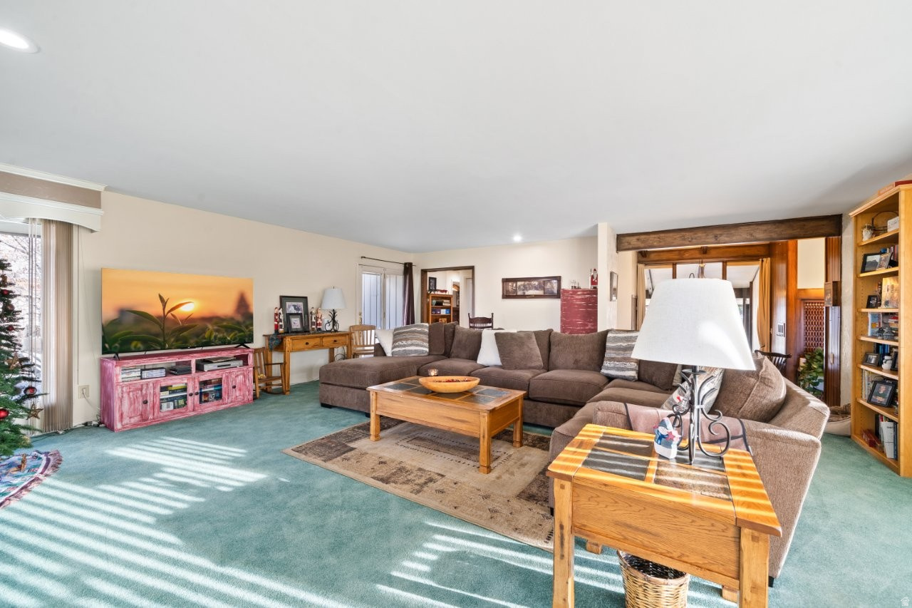 SOUTH HEIGHTS - Residential