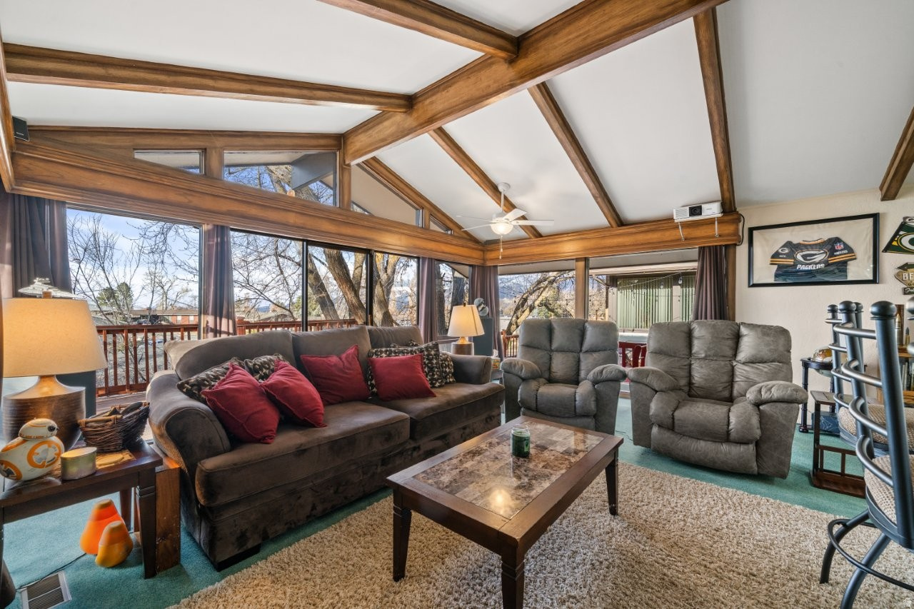SOUTH HEIGHTS - Residential