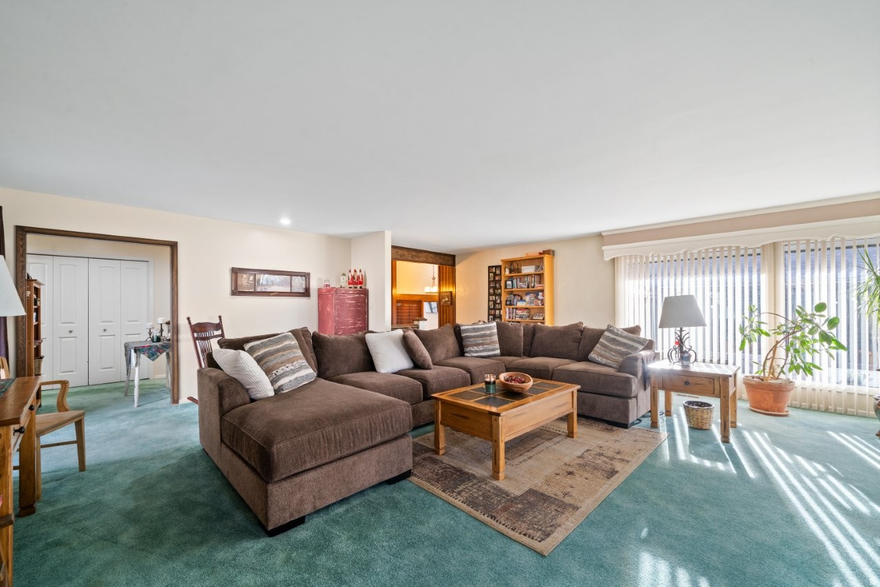 SOUTH HEIGHTS - Residential