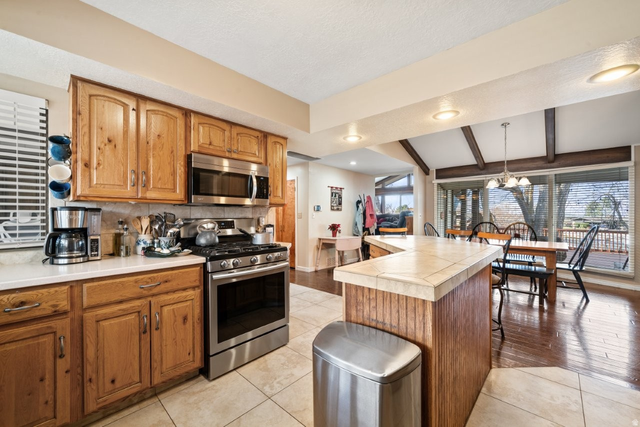 SOUTH HEIGHTS - Residential