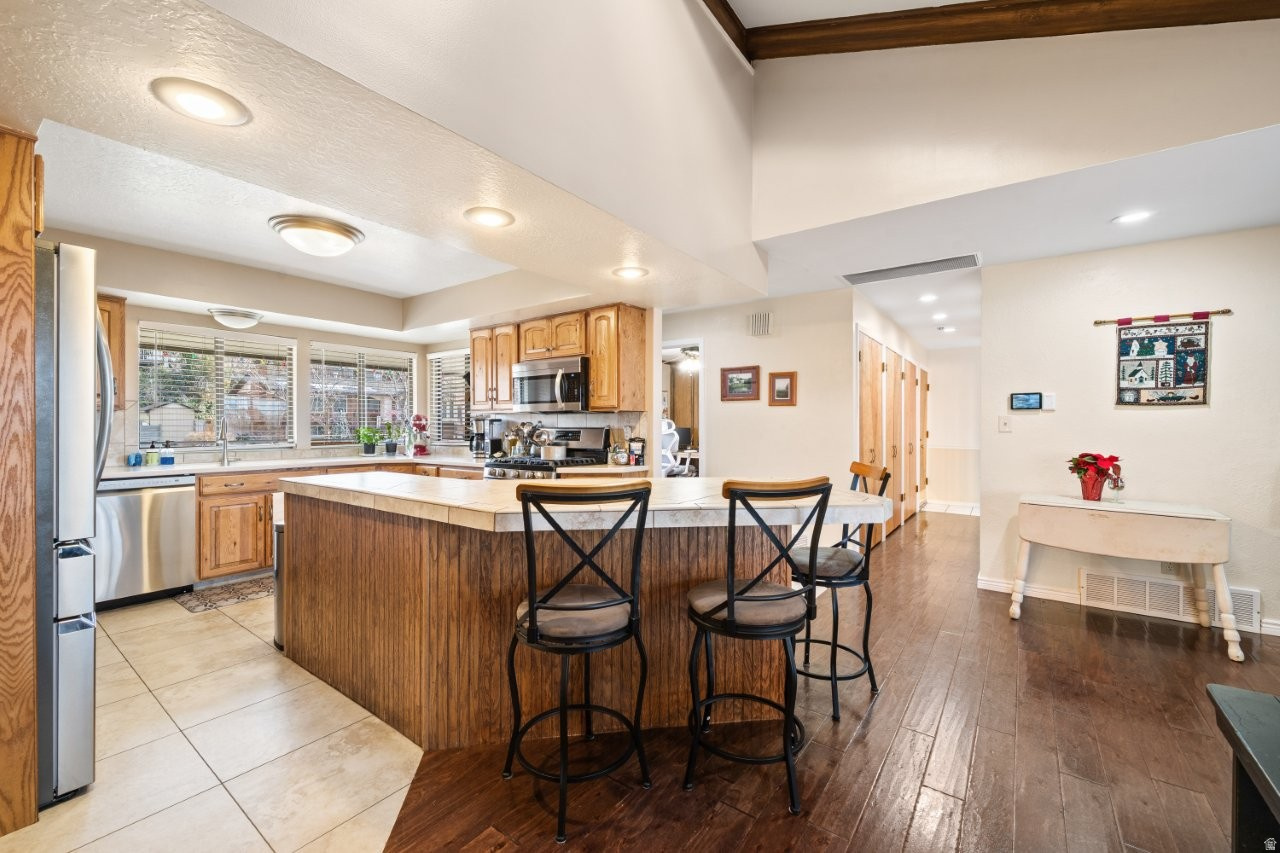 SOUTH HEIGHTS - Residential
