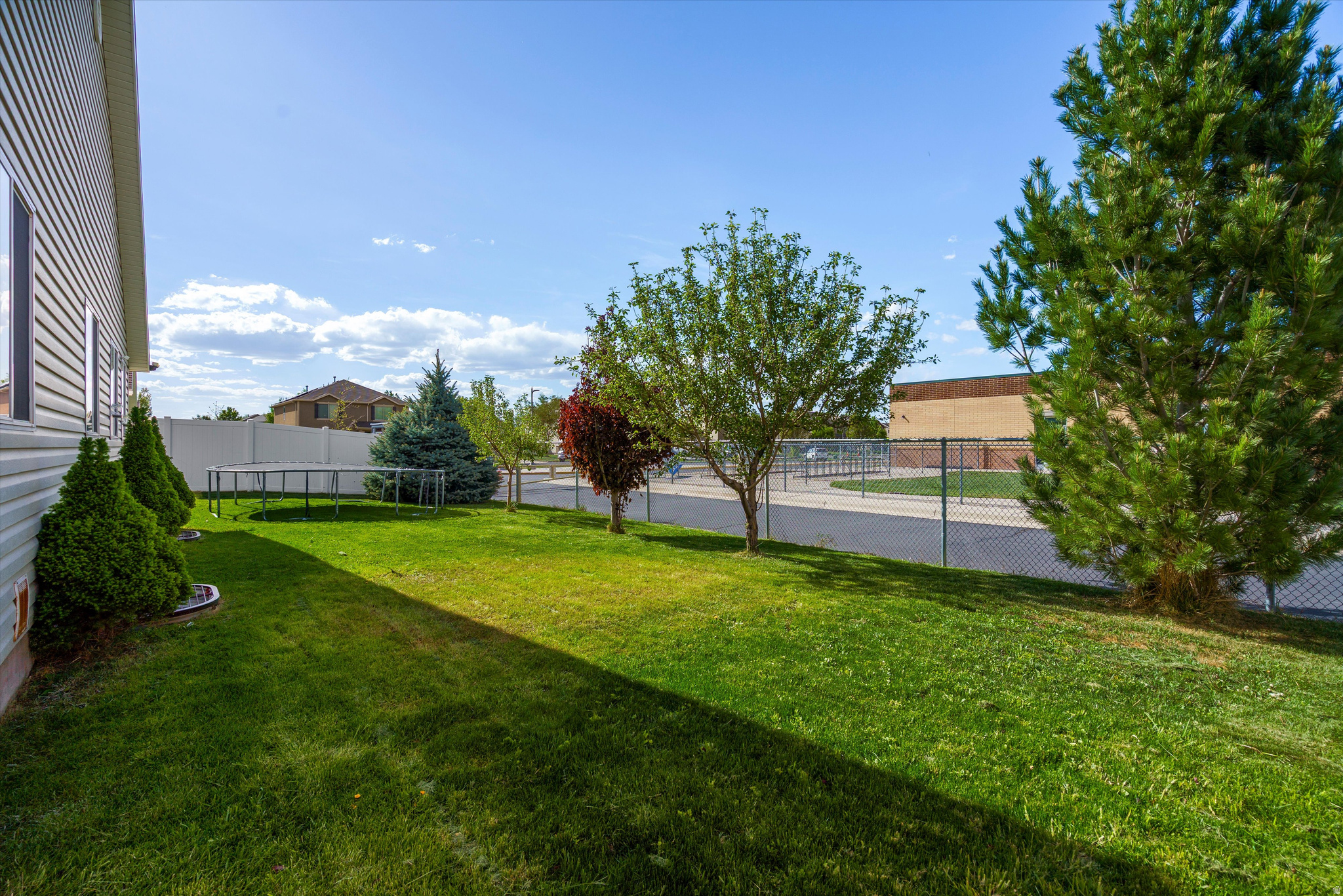 ABBIE COURT - Residential