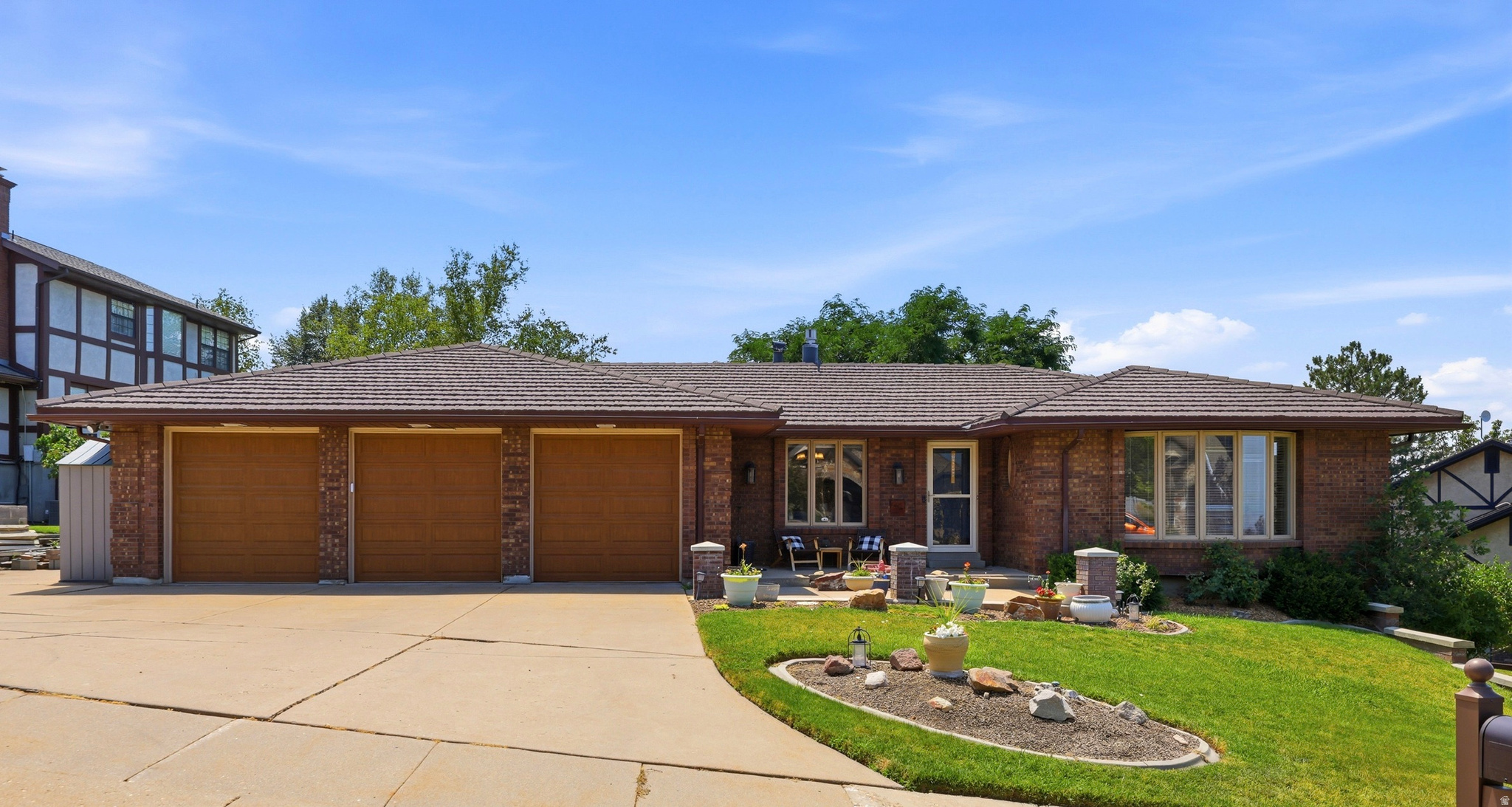 OAKCREST SUB - Residential
