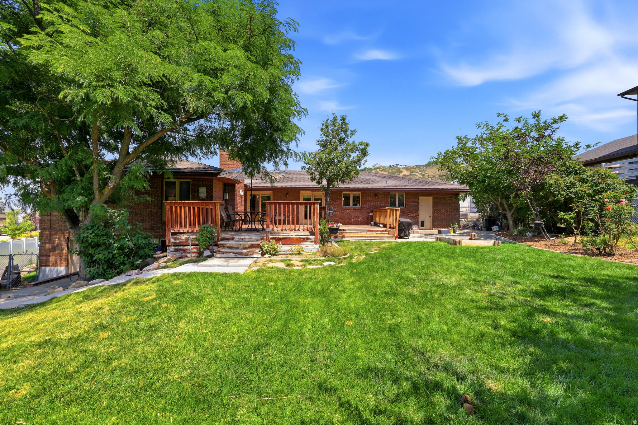 OAKCREST SUB - Residential