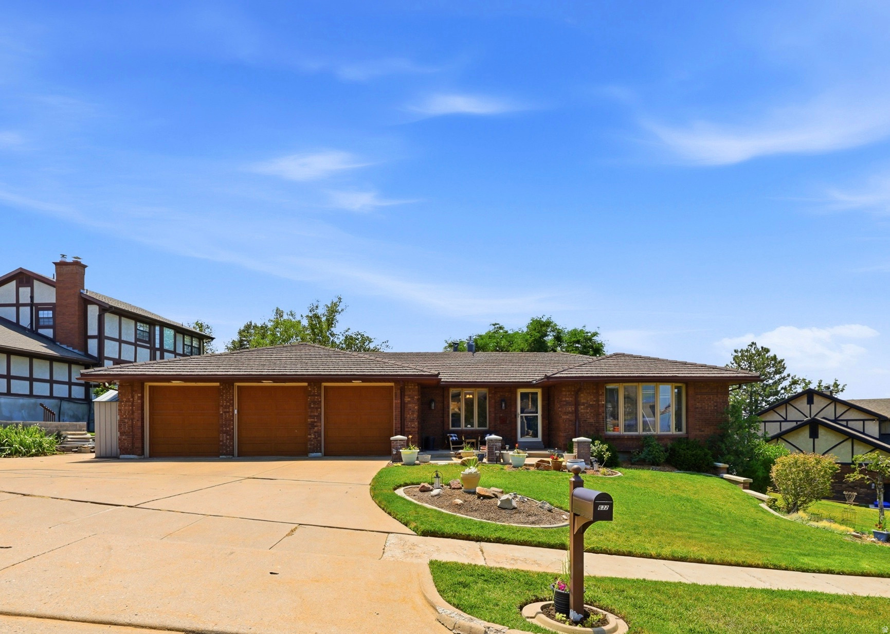 OAKCREST SUB - Residential
