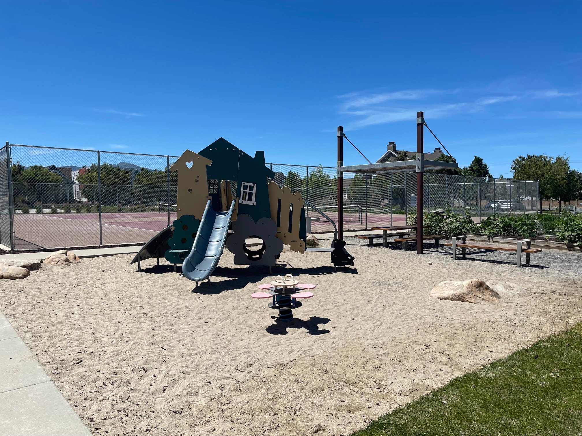 KENNECOTT - Residential