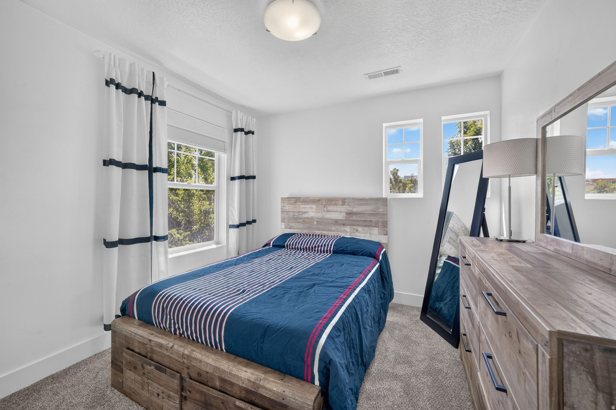 KENNECOTT - Residential