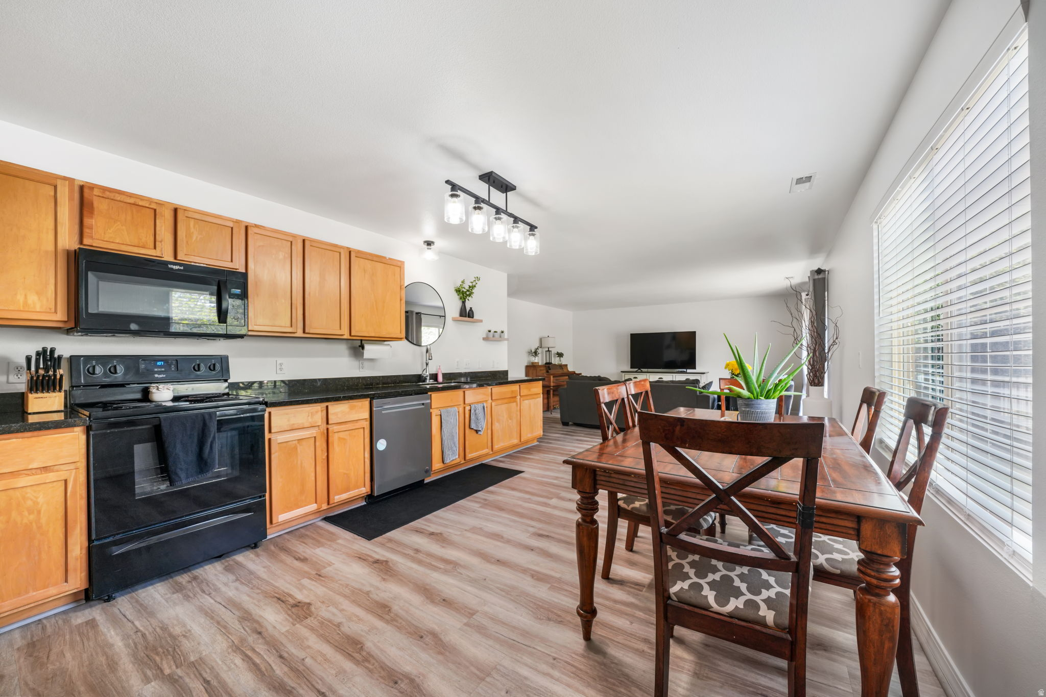 THE CEDARS AT CEDAR HILLS PRD - Residential