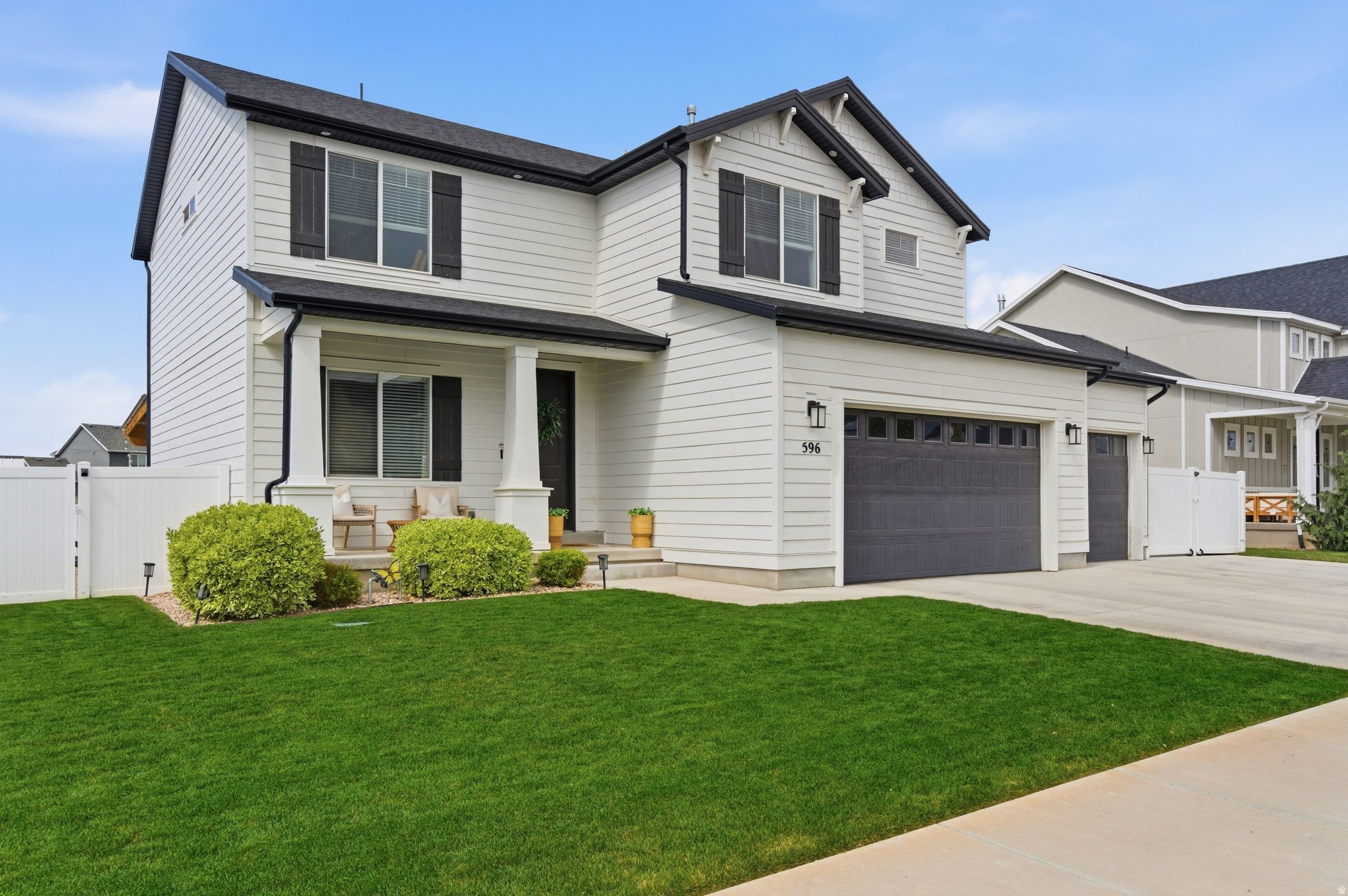 MAPLETON GROVE - Residential