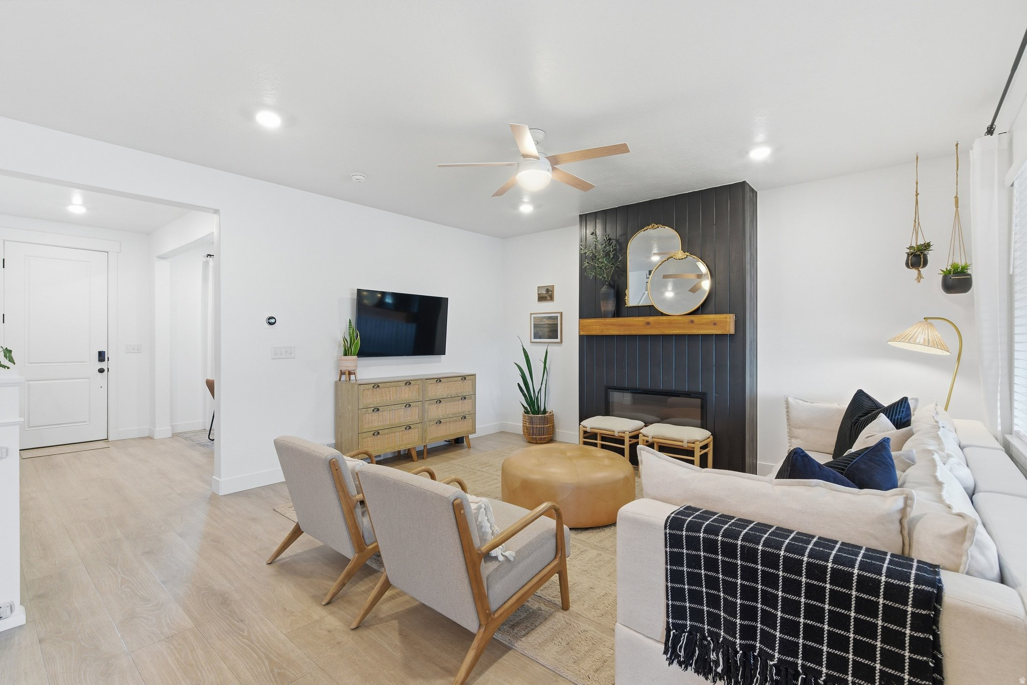 MAPLETON GROVE - Residential