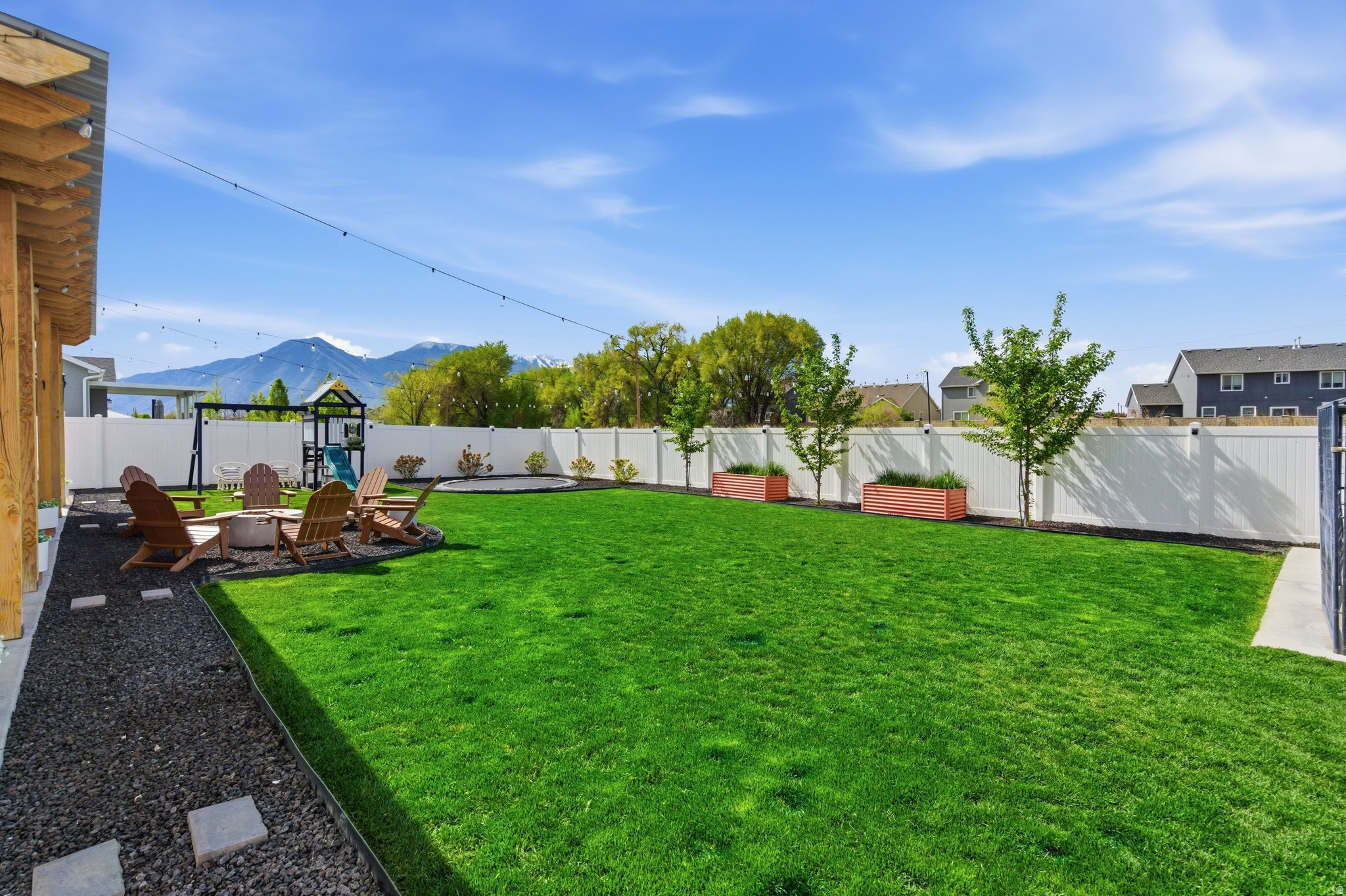 MAPLETON GROVE - Residential