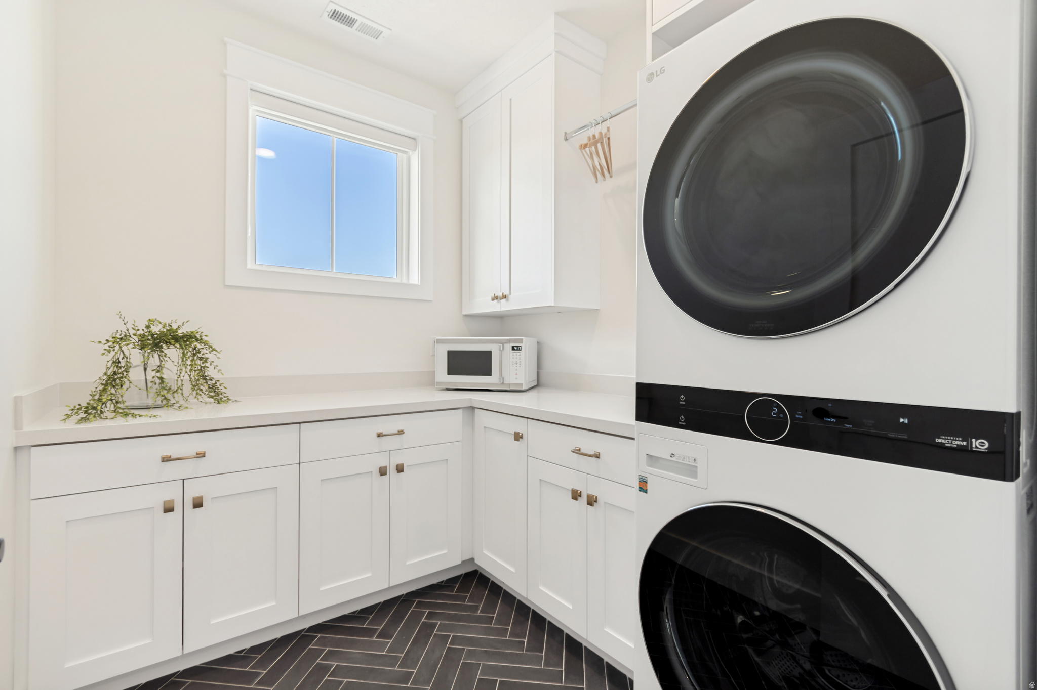 FOUNDERS AT BEACON POINTE - Residential