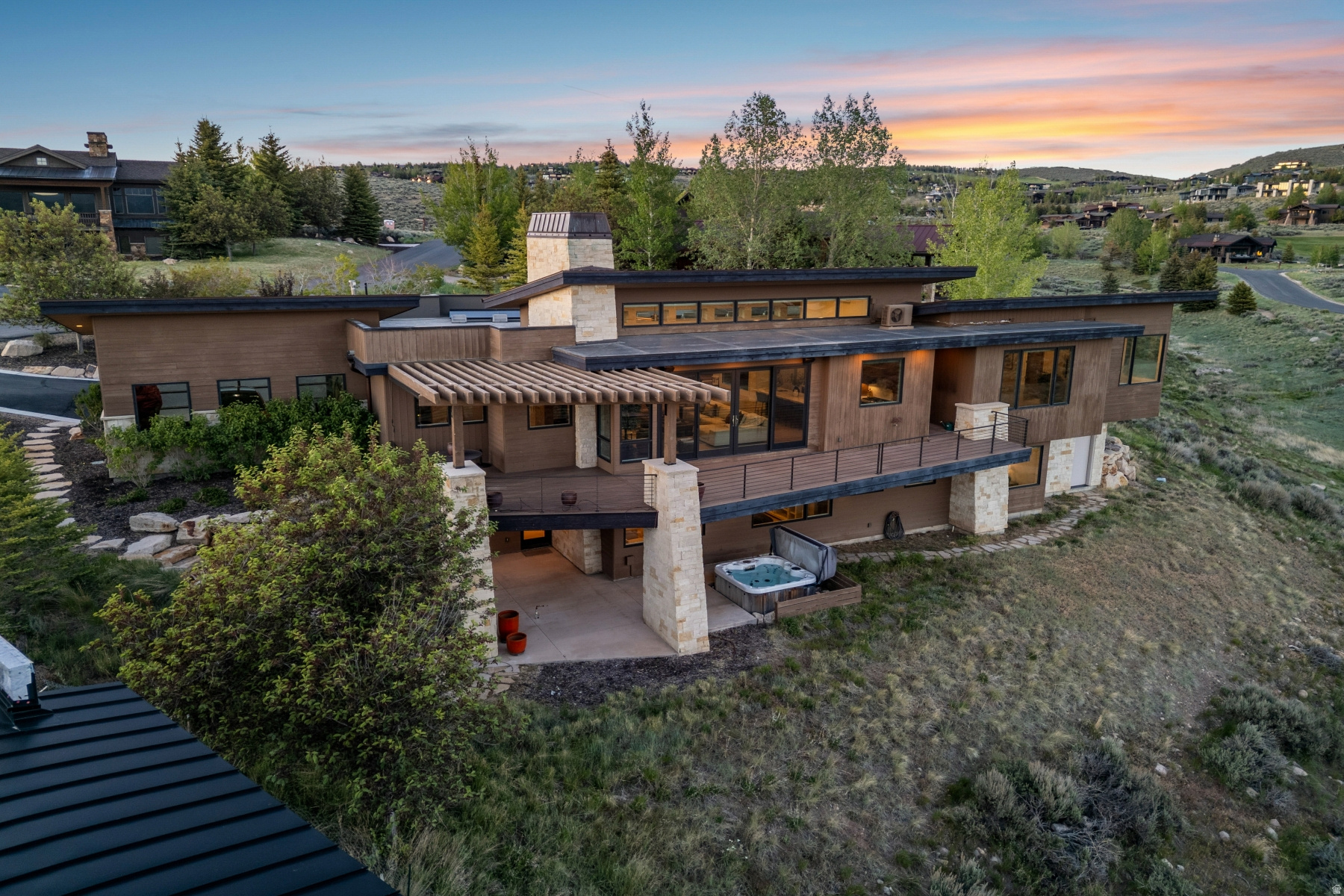 THE HOMESTEADS - Residential