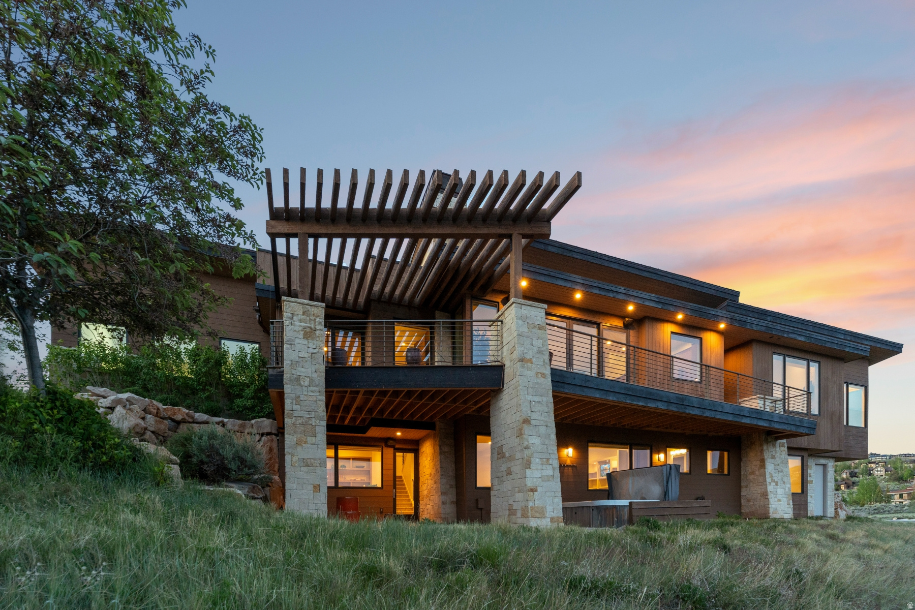 THE HOMESTEADS - Residential