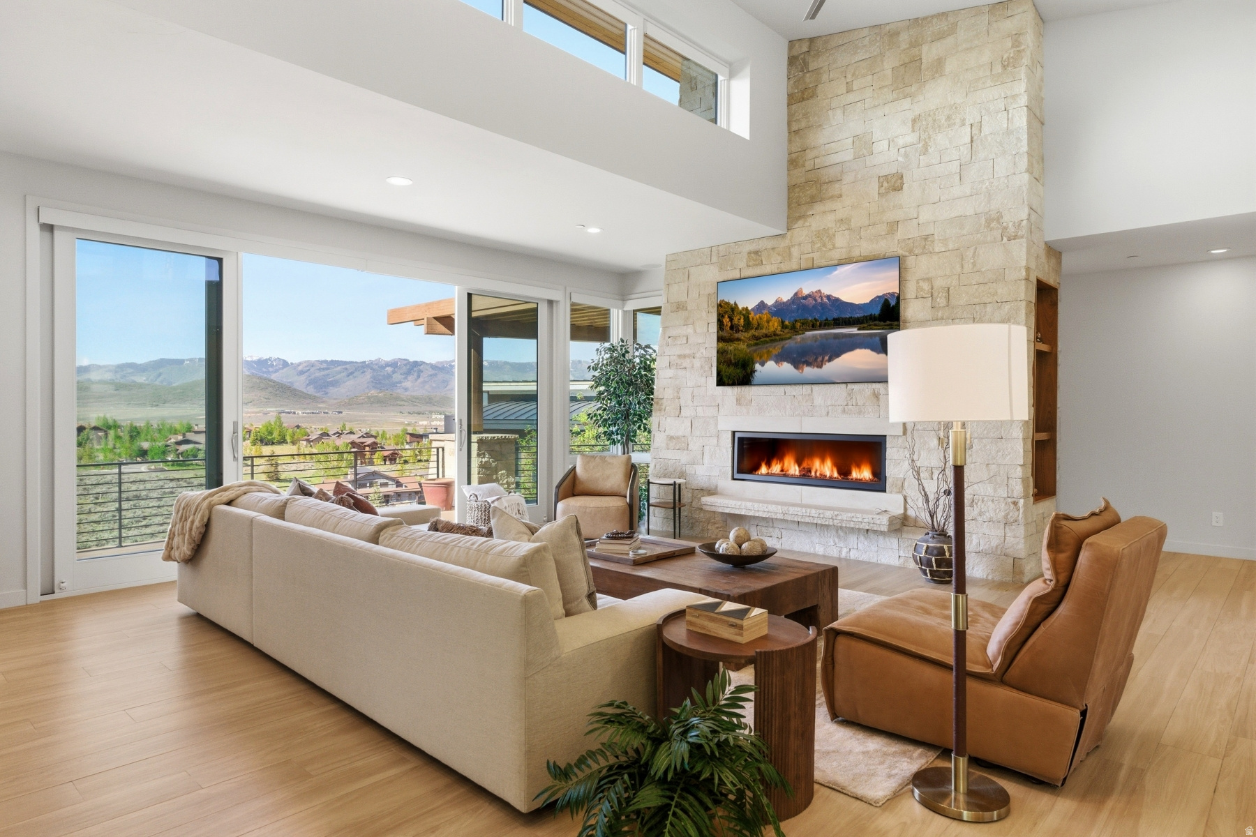 THE HOMESTEADS - Residential