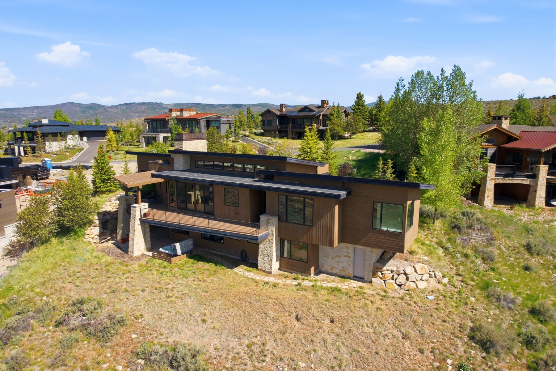 THE HOMESTEADS - Residential