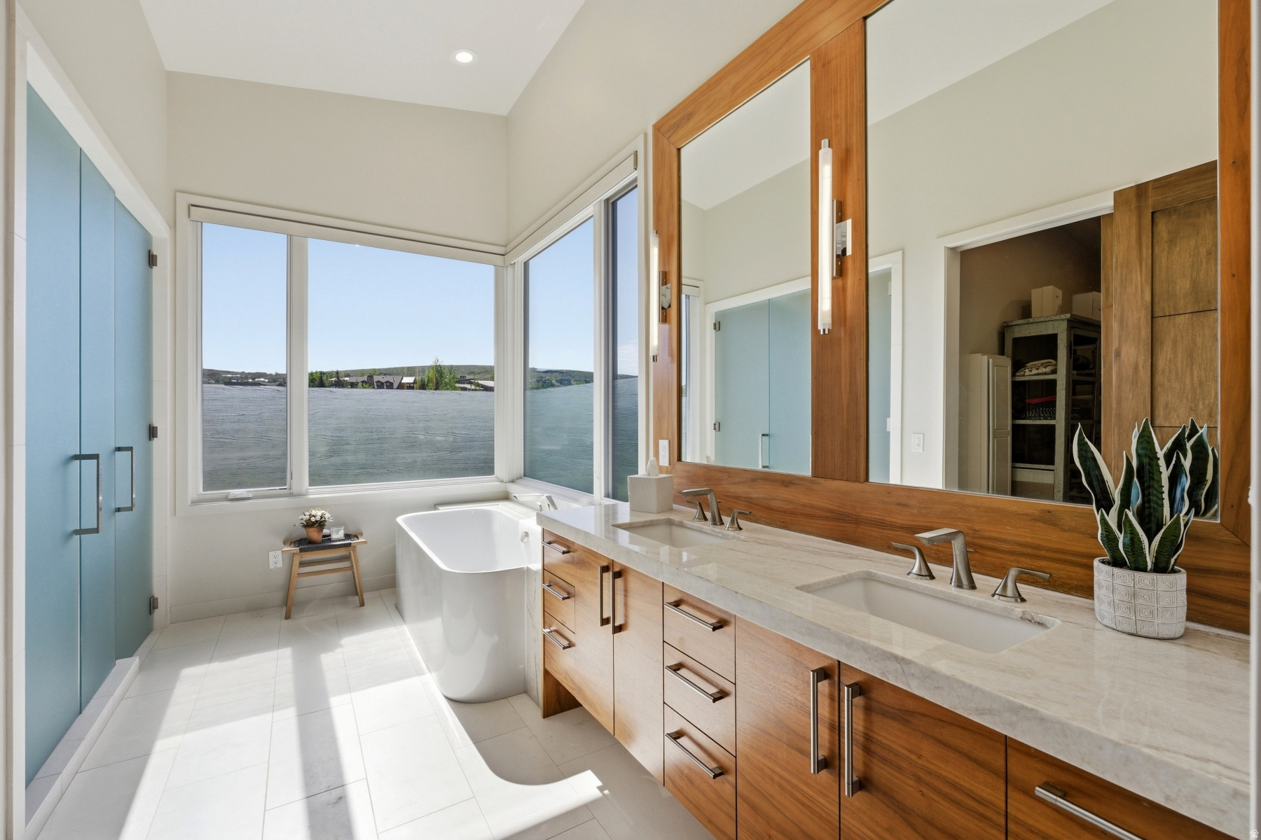 THE HOMESTEADS - Residential