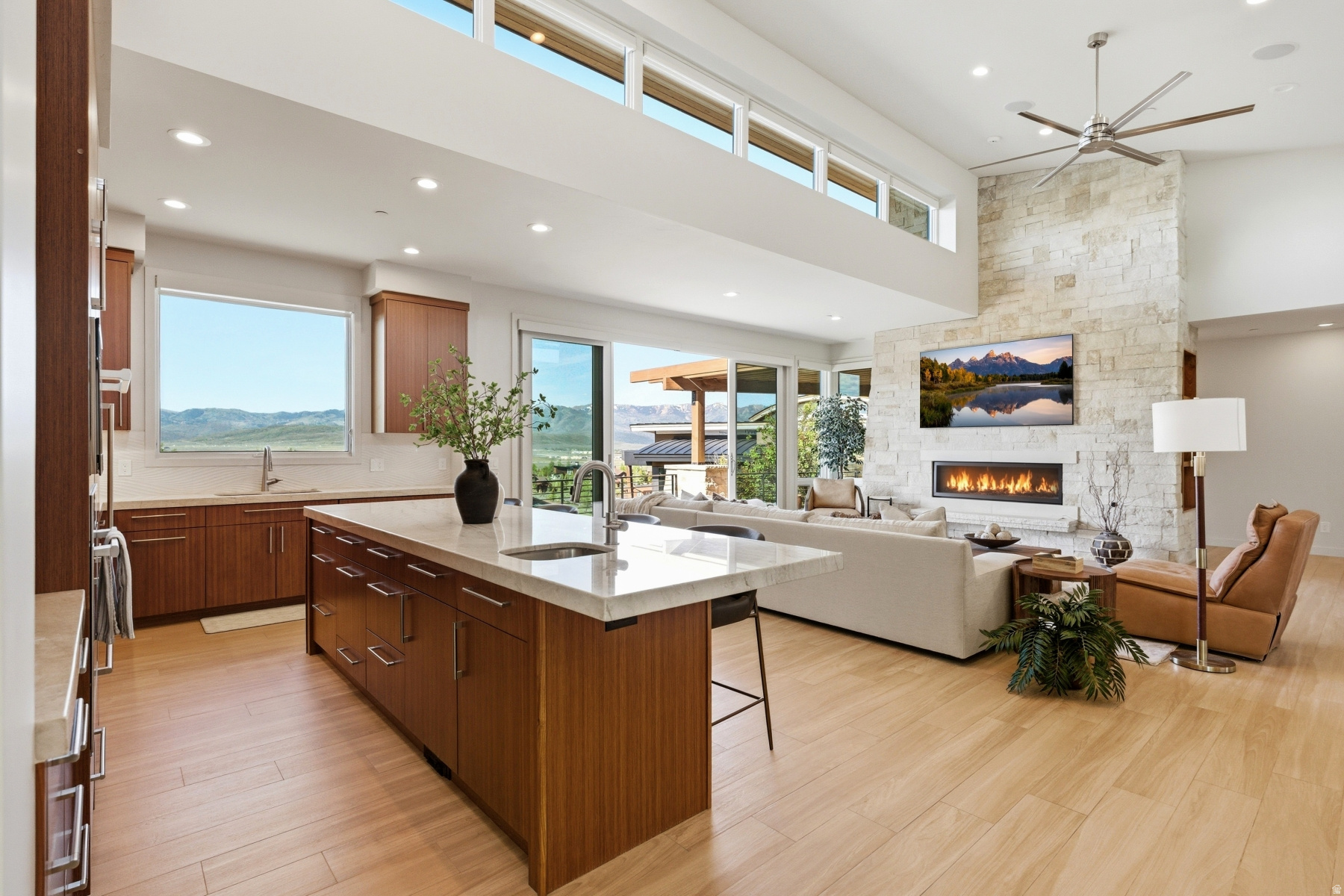 THE HOMESTEADS - Residential