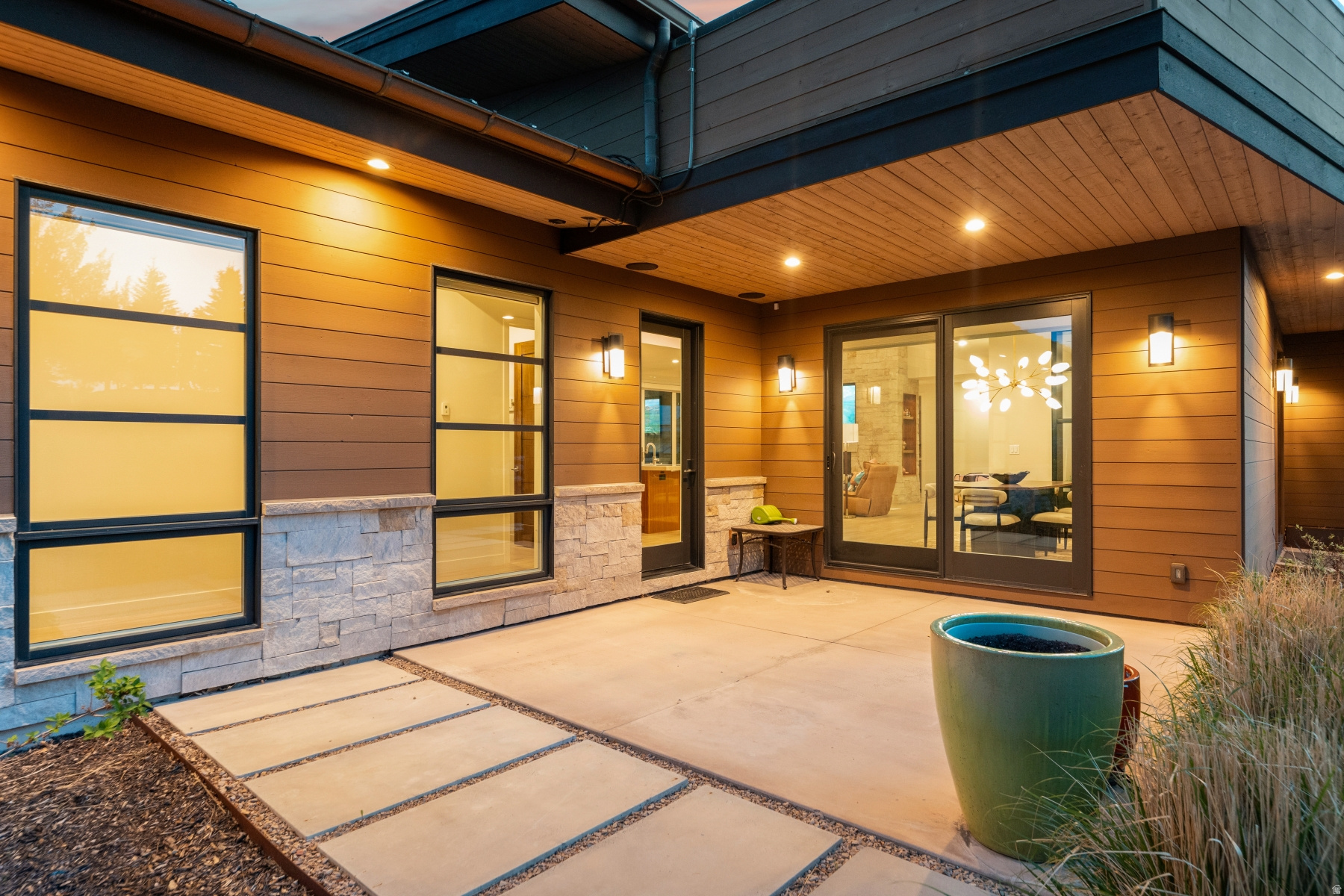 THE HOMESTEADS - Residential