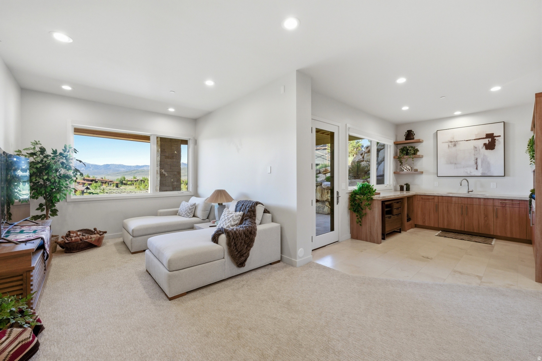 THE HOMESTEADS - Residential
