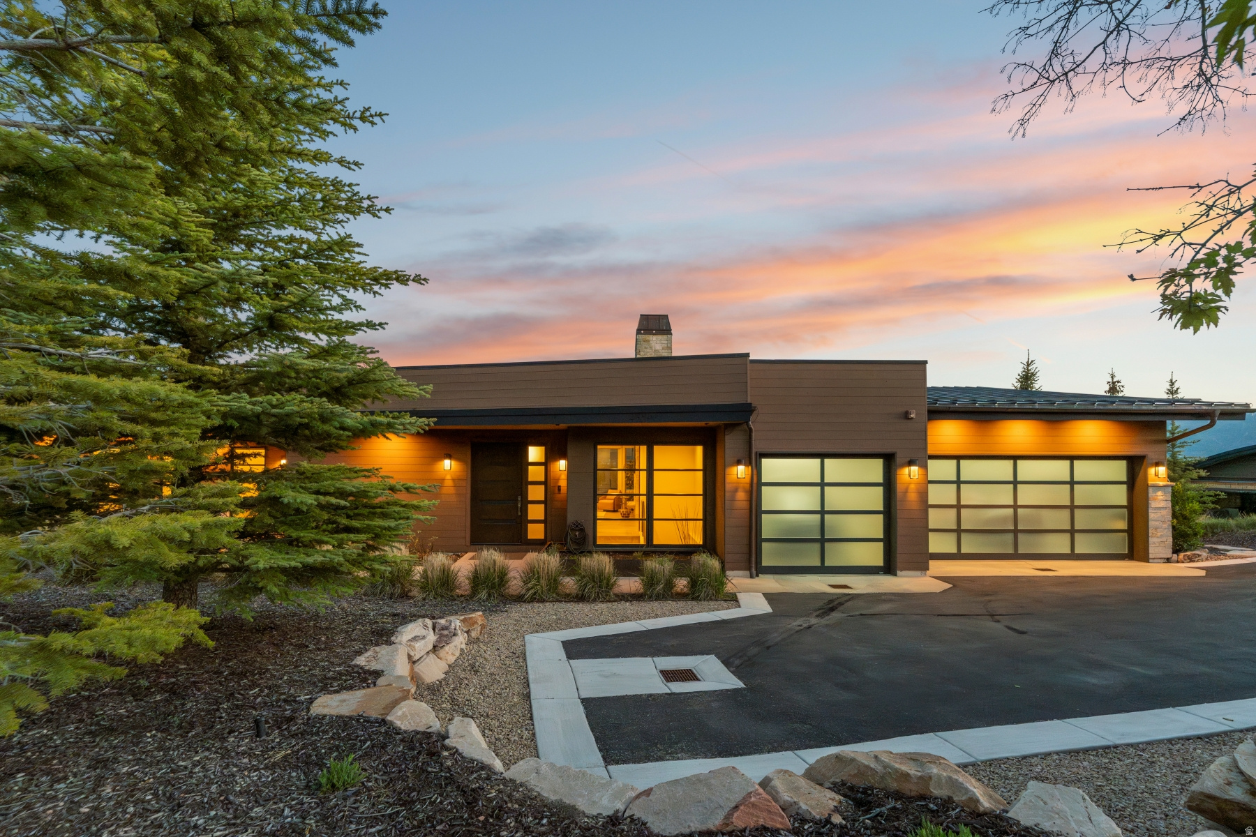 THE HOMESTEADS - Residential