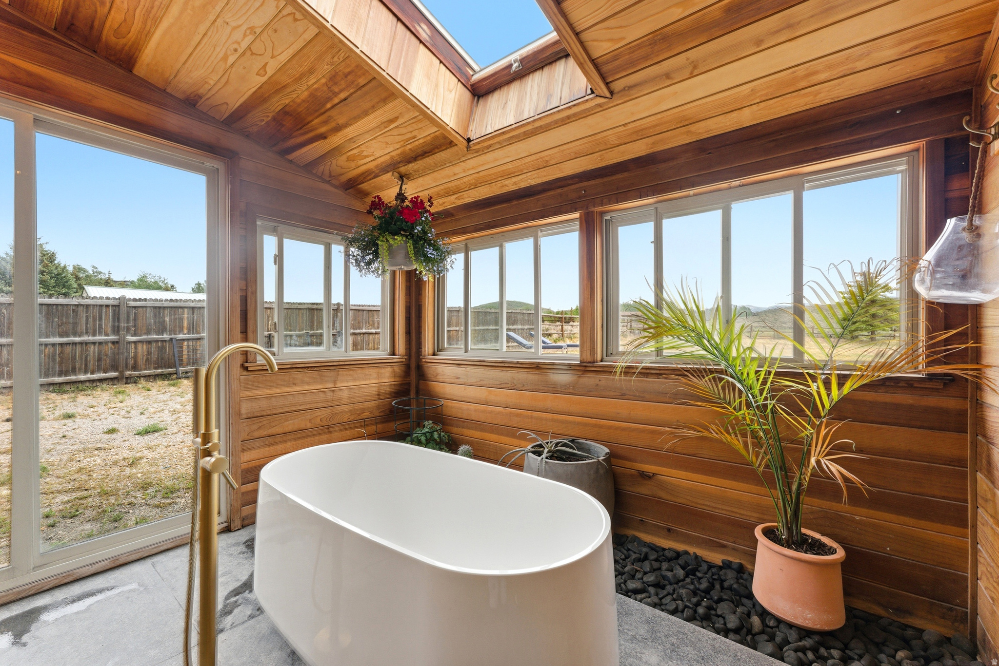 HIGHLAND ESTATES - Residential